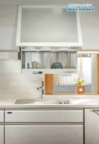 Hệ Tủ Bếp Lemure Chữ L Cao Cấp Chuyển Sắc - Showroom Q.2