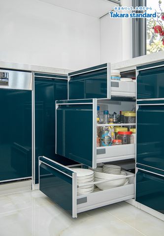 Hệ Tủ Bếp Treasia Cao Cấp Chữ L Màu VSJ - Biệt Thự Bình Phước