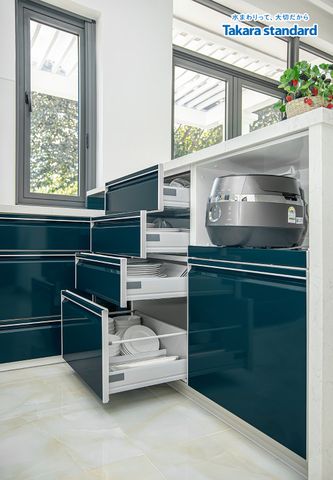 Hệ Tủ Bếp Treasia Cao Cấp Chữ L Màu VSJ - Biệt Thự Bình Phước