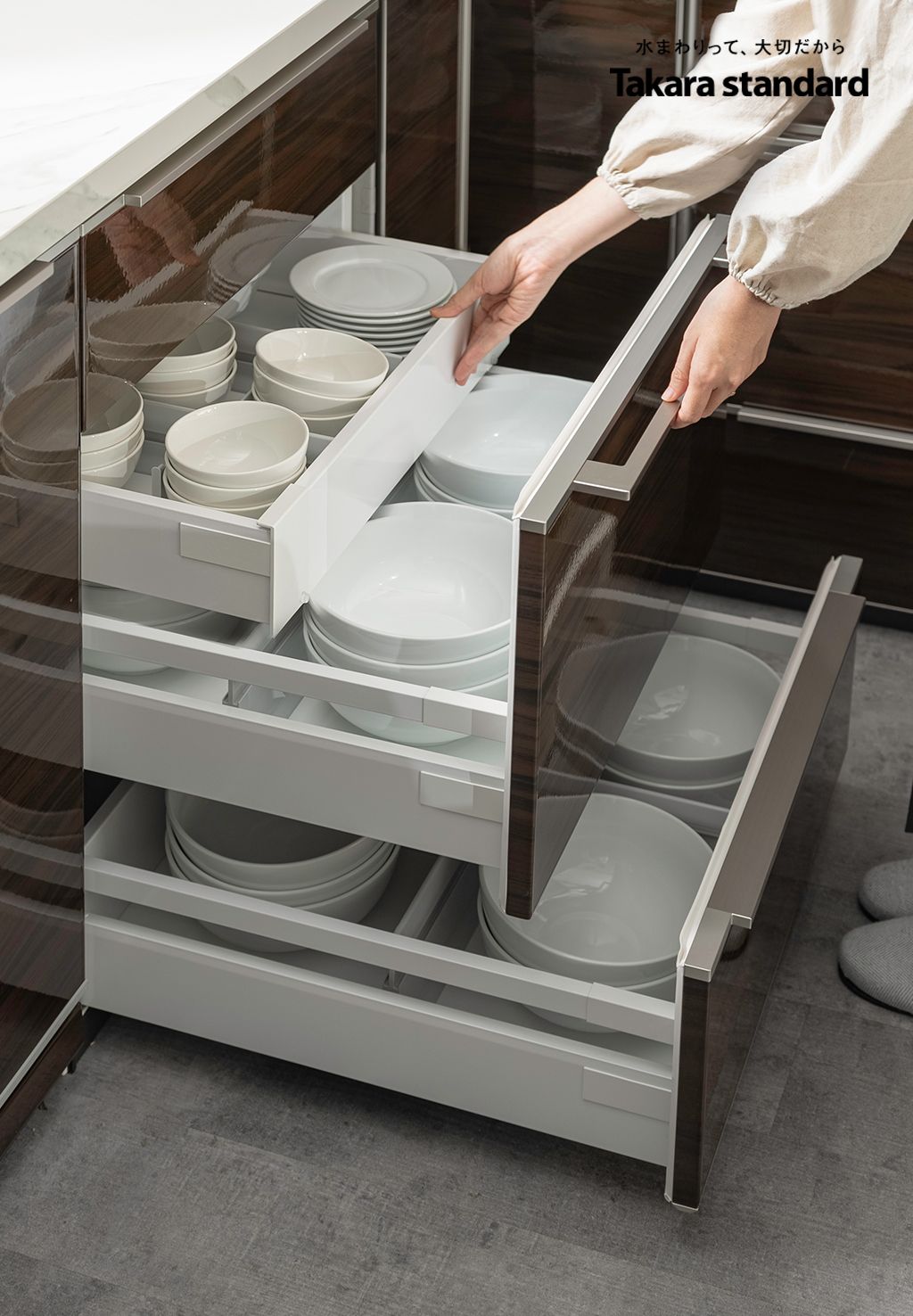 Hệ Tủ Bếp Nhật Bản Cao Cấp Lemure Chữ L Màu LGB - Biệt Thự Quận 7