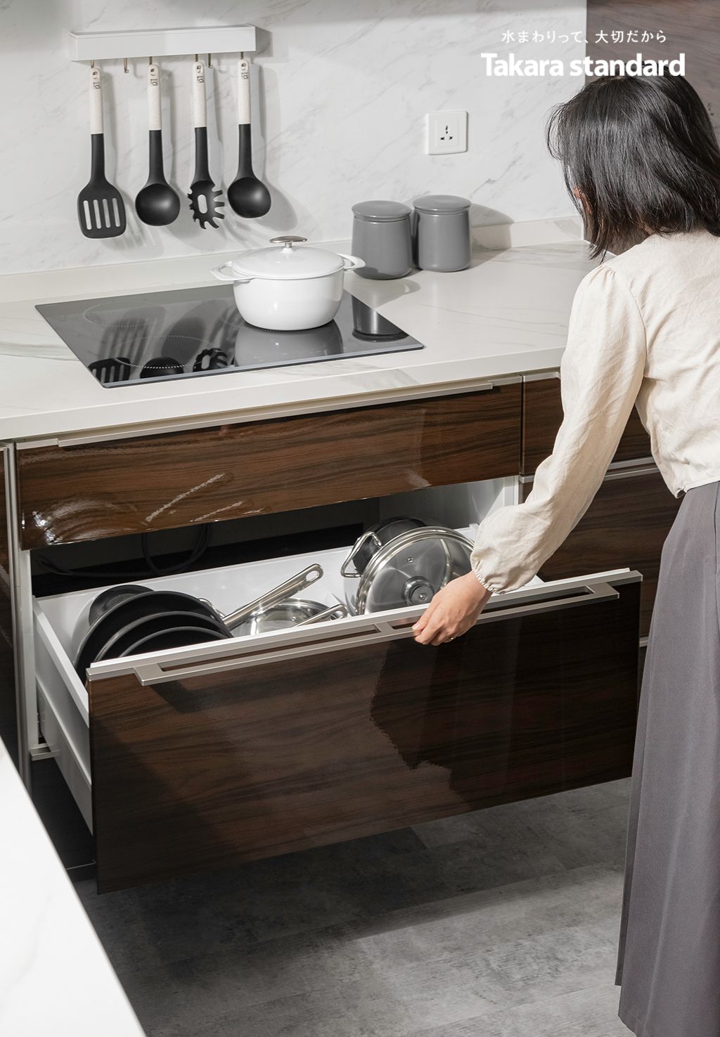 Hệ Tủ Bếp Nhật Bản Cao Cấp Lemure Chữ L Màu LGB - Biệt Thự Quận 7