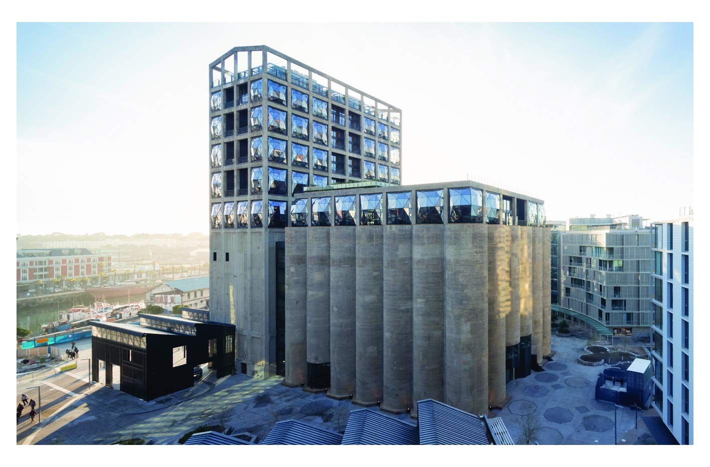 Ruin and Redemption in Architecture_Dan Barasch _9780714878027_Phaidon Press Ltd