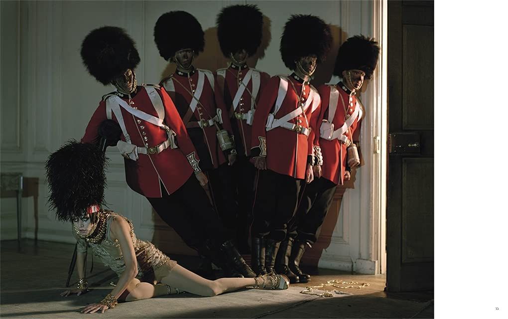 Tim Walker: Story Teller_Tim Walker_9780500293911_ Thames & Hudson Ltd