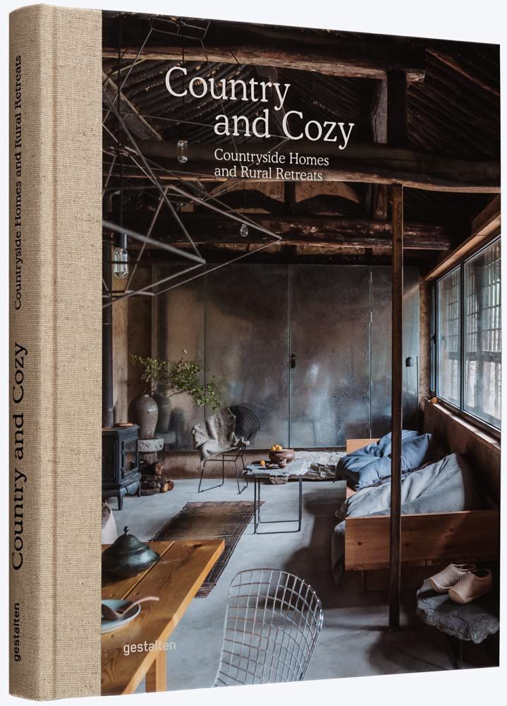 Country and Cozy : Countryside Homes and Rural Retreats