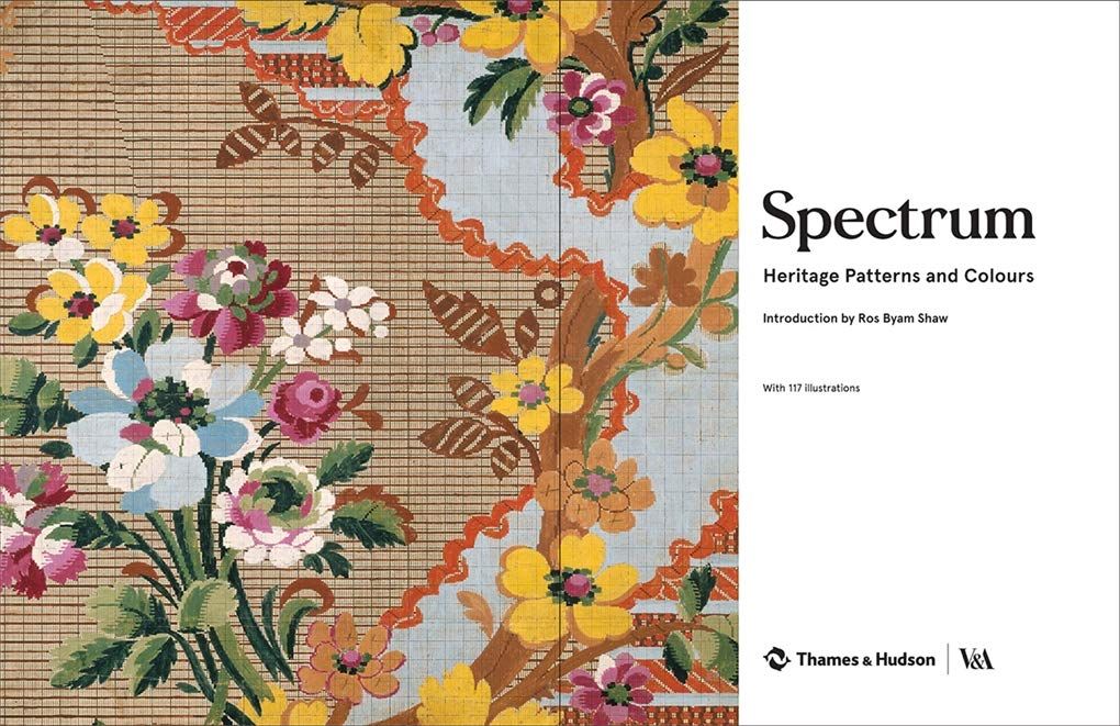 Spectrum : Heritage Patterns and Colours_Ros Byam Shaw_9780500480267_Thames & Hudson