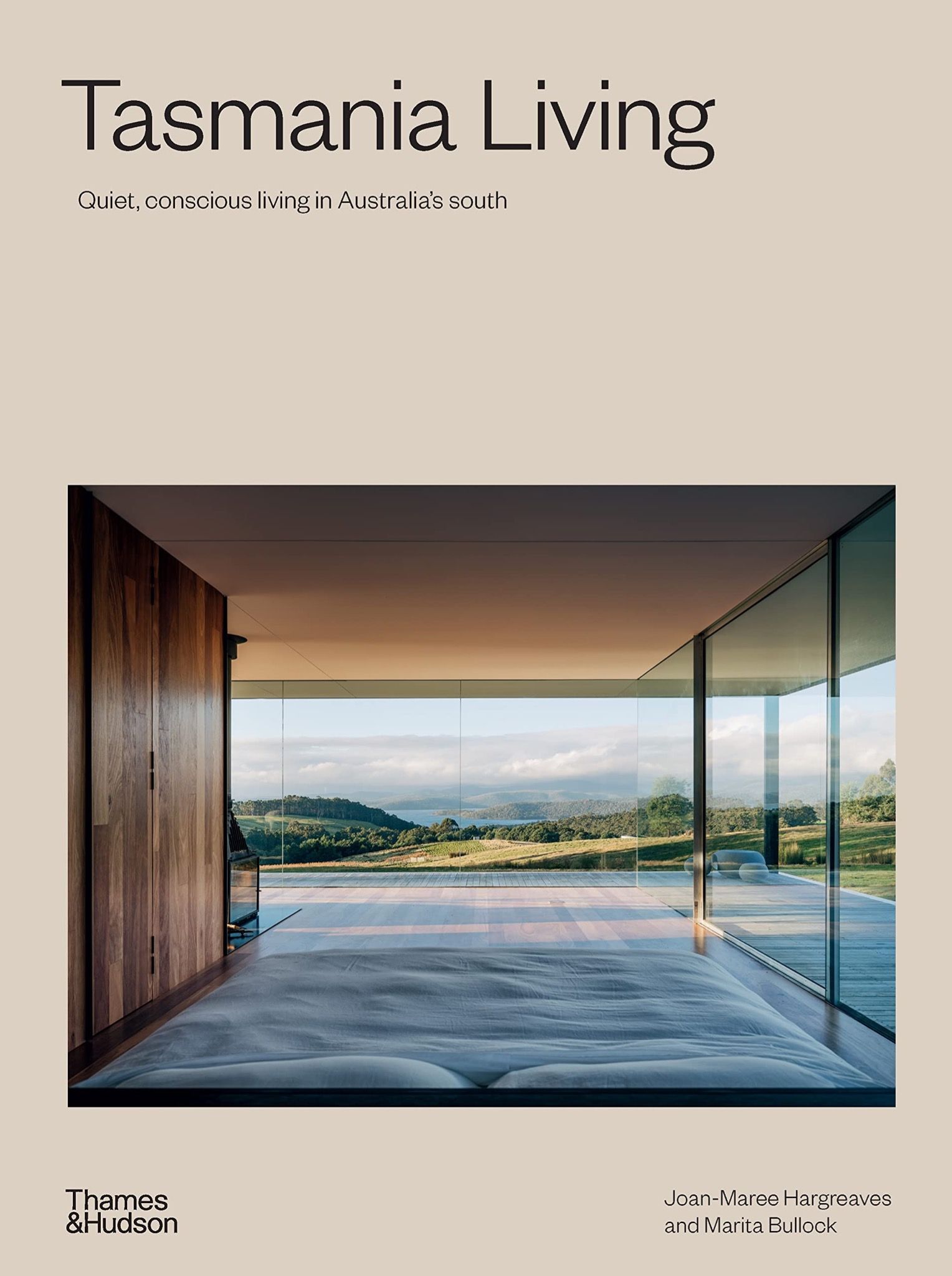 Tasmania Living : Quiet, conscious living in Australia's south