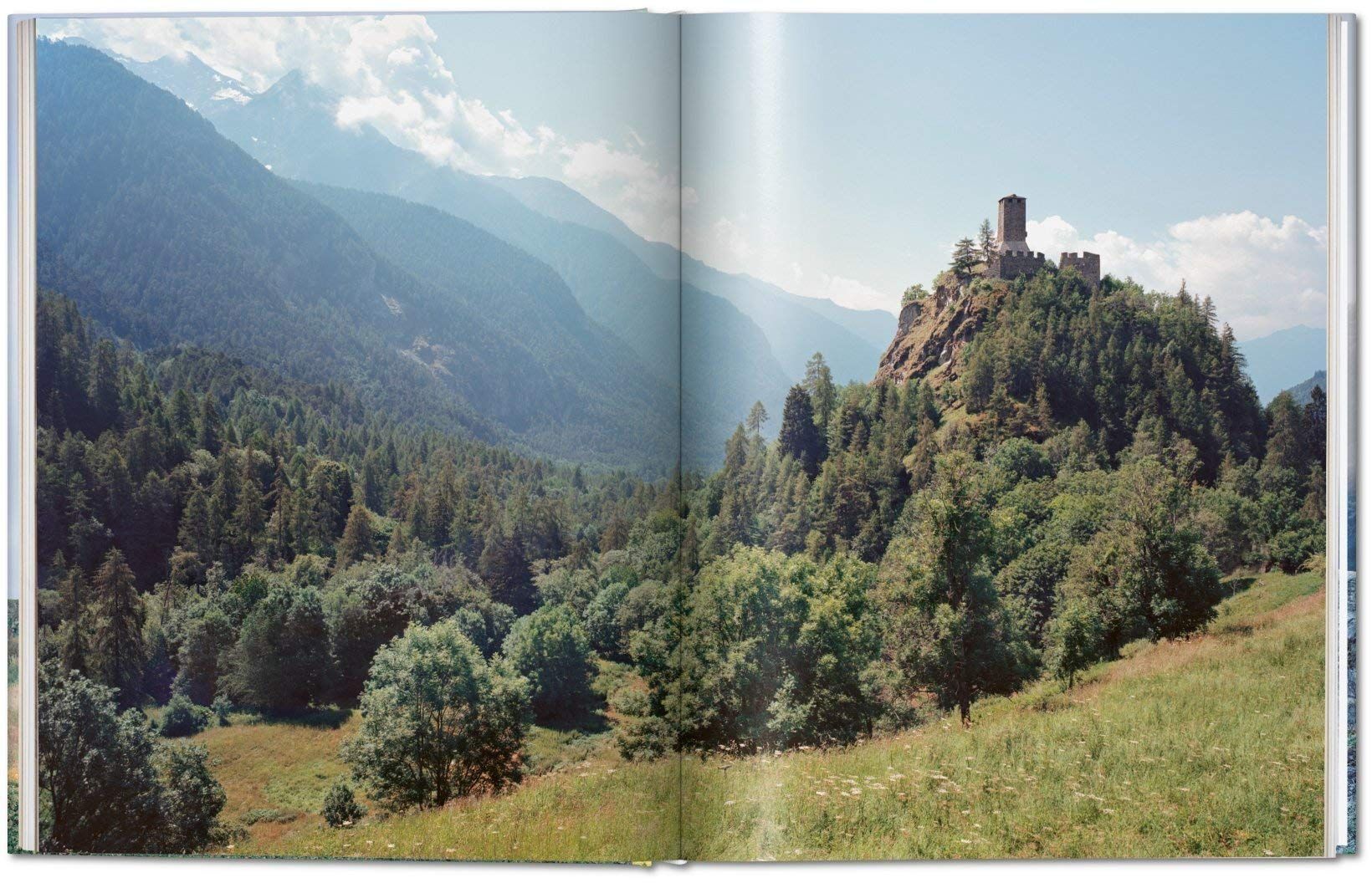Frederic Chaubin. Stone Age