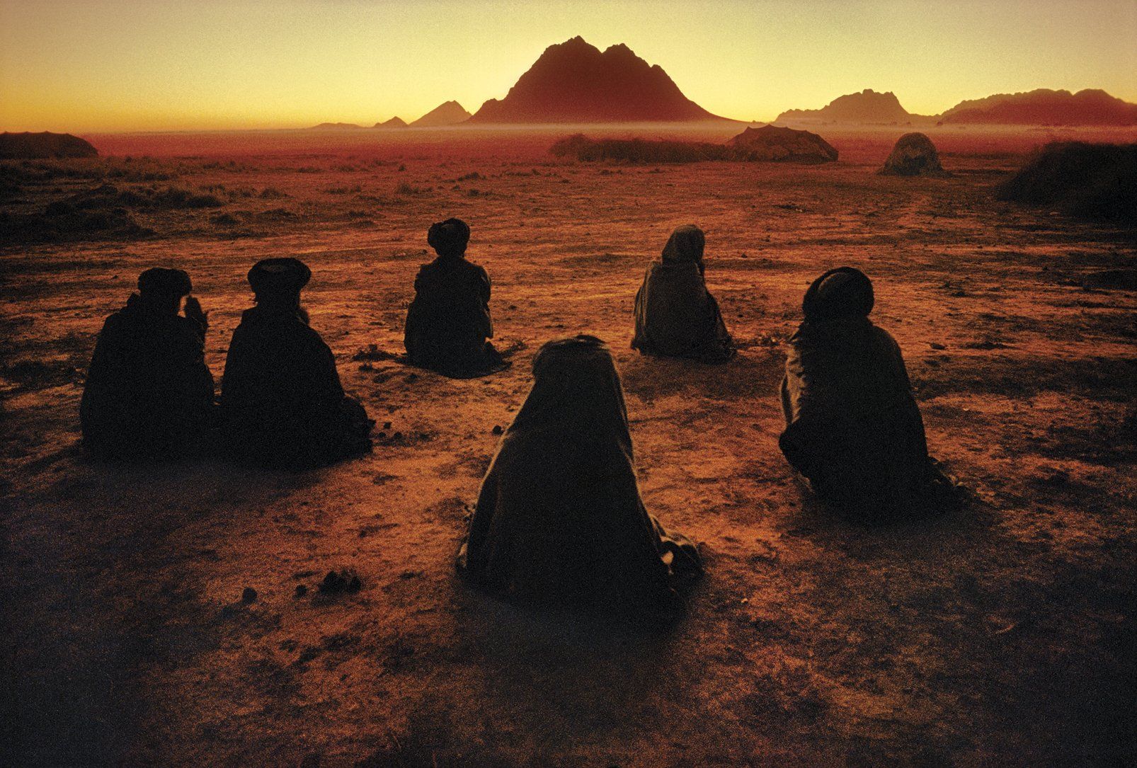 Steve McCurry: The Iconic Photographs_William Kerry Purcell_9780714865133_Phaidon Press Ltd