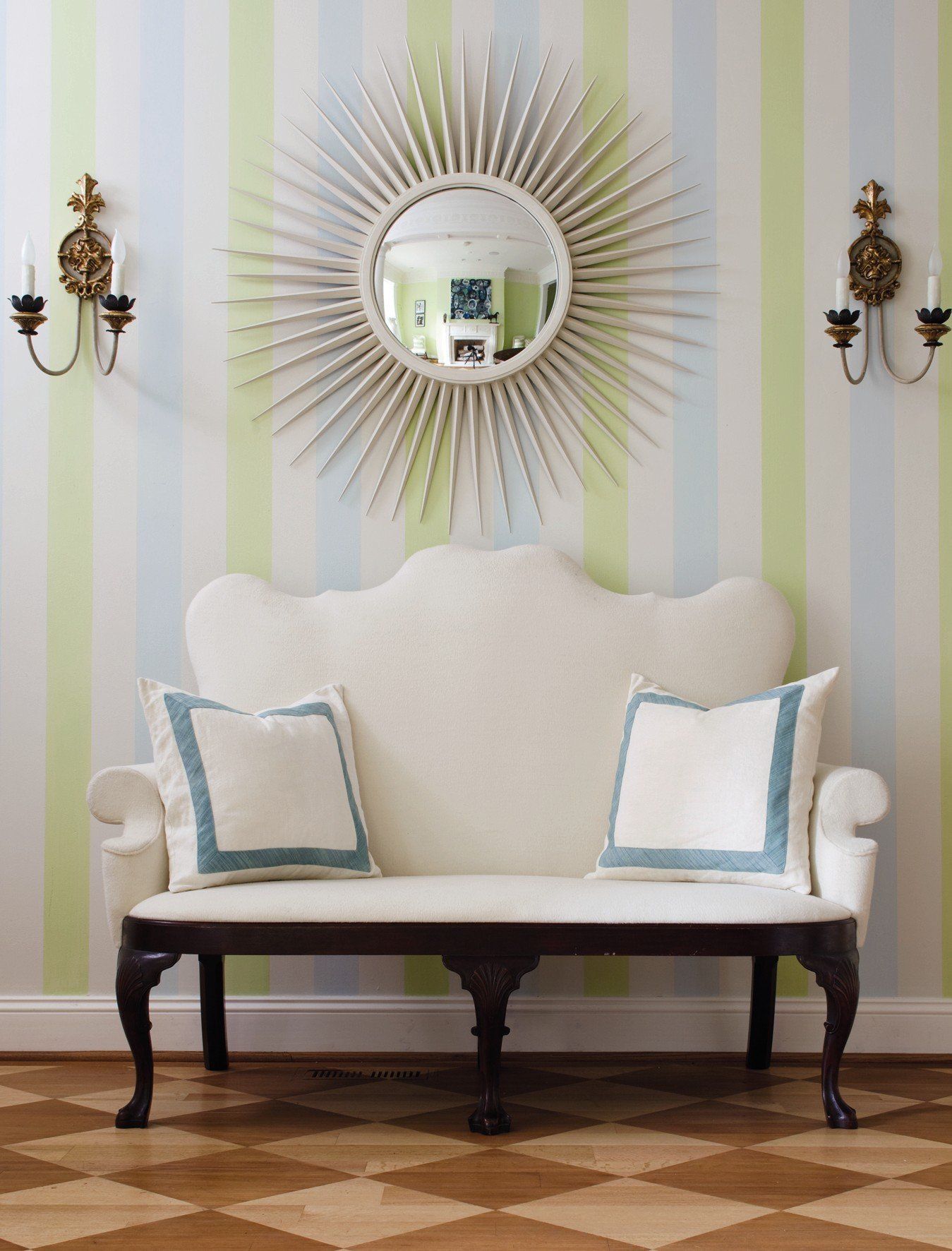 Andrew Martin Interior Design Review : Volume 18_Andrew Martin_9783832798635_teNeues Publishing UK Ltd
