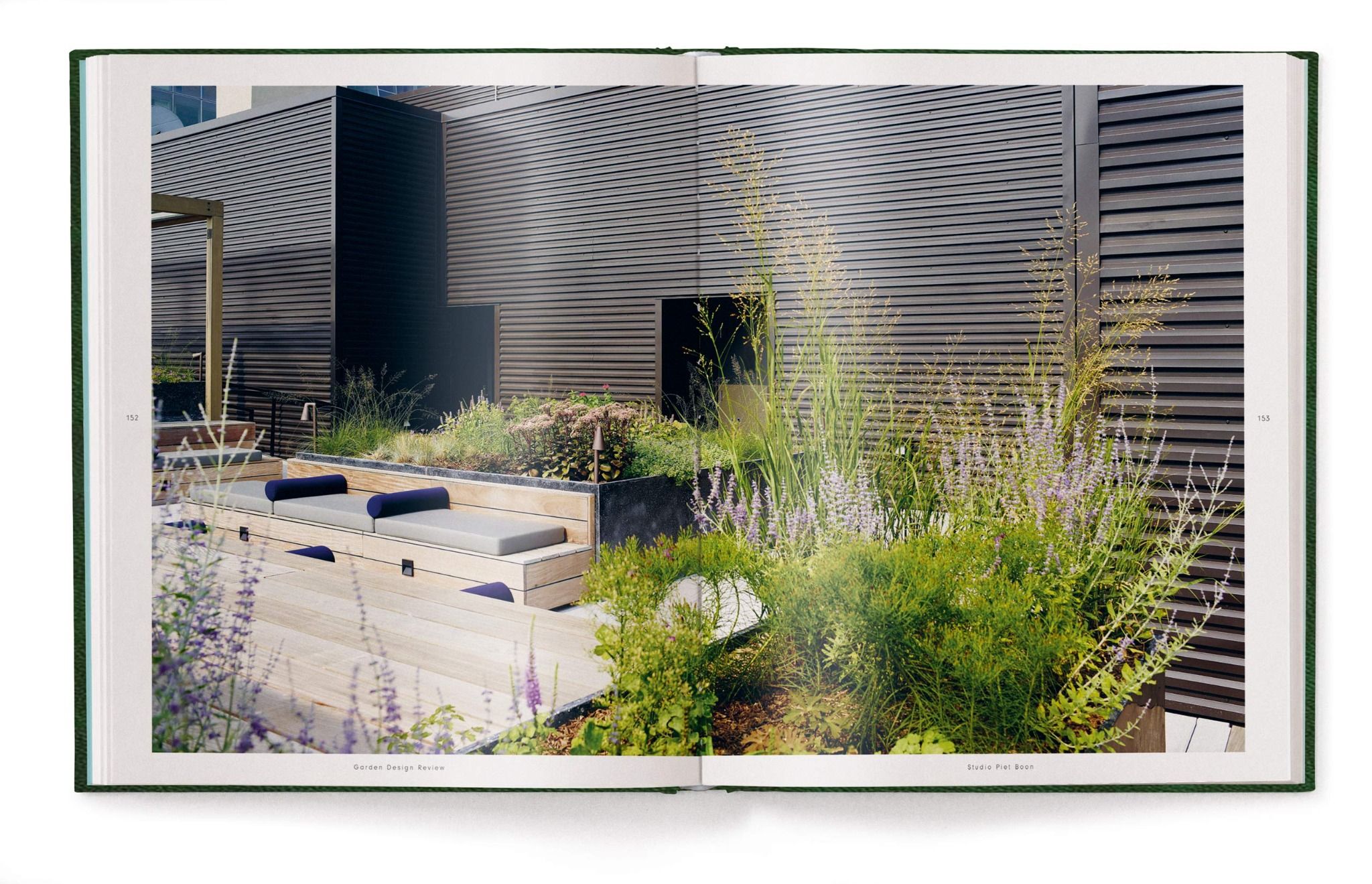Garden Design Review_Ralf Knoflach_9783961711031_teNeues Publishing UK Ltd