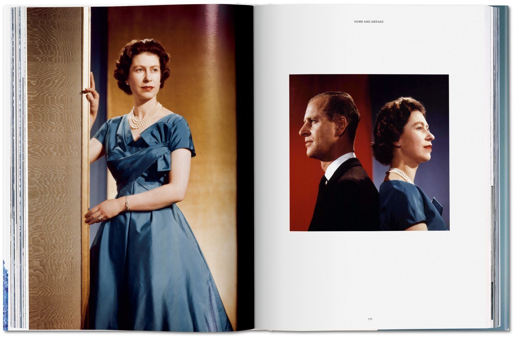 Her Majesty. A Photographic History 1926-Today_Christopher Warwick_9783836584685_Taschen GmbH