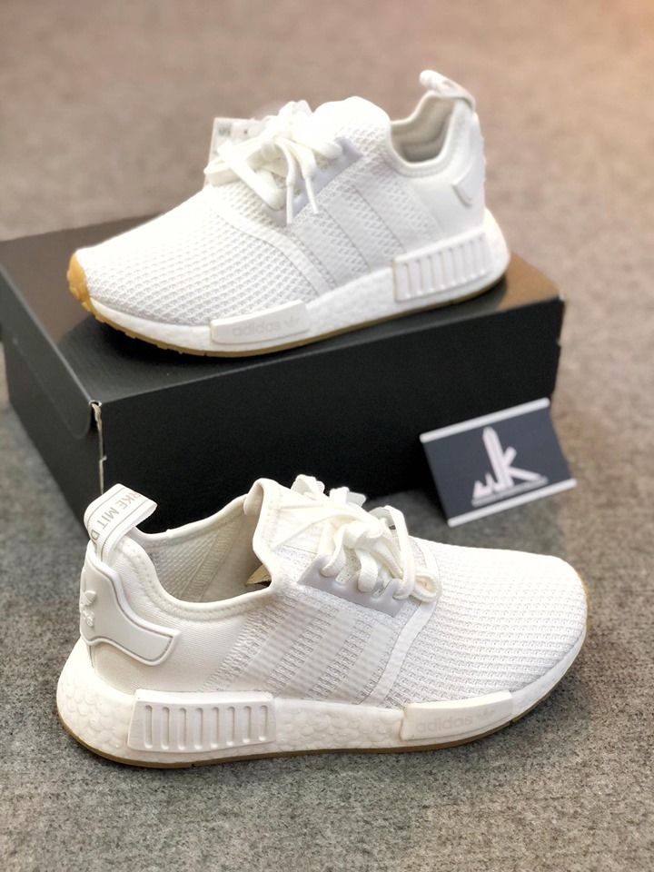  D96635 - NMD R1 WHITE GUM 