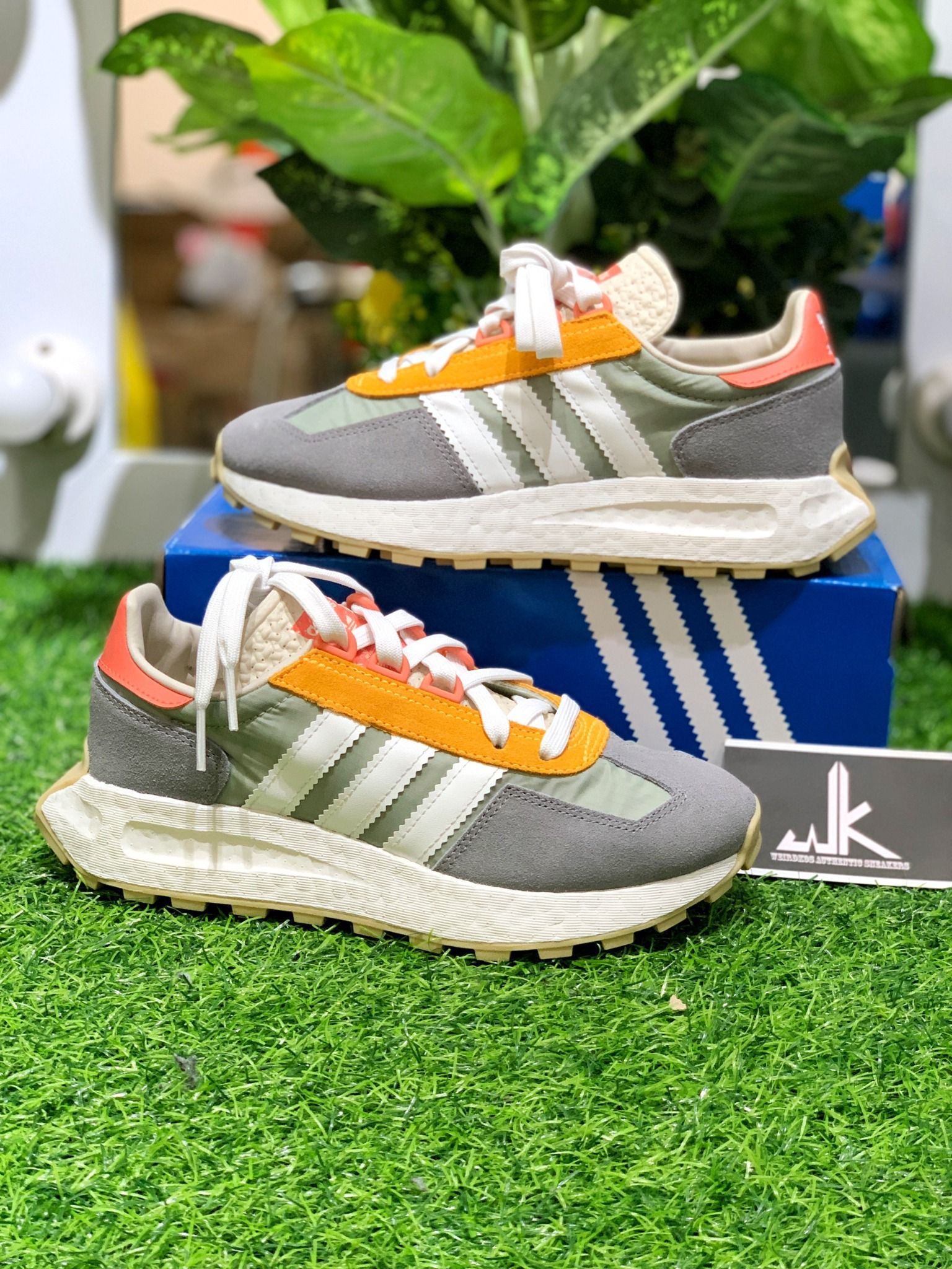 GY1033 Retropy E5 Grey Orange