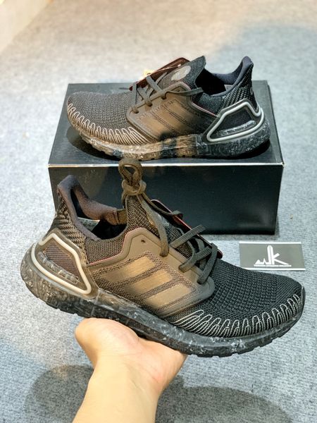  FY0646 Ultraboost 20 x James Bond Iron Metallic 