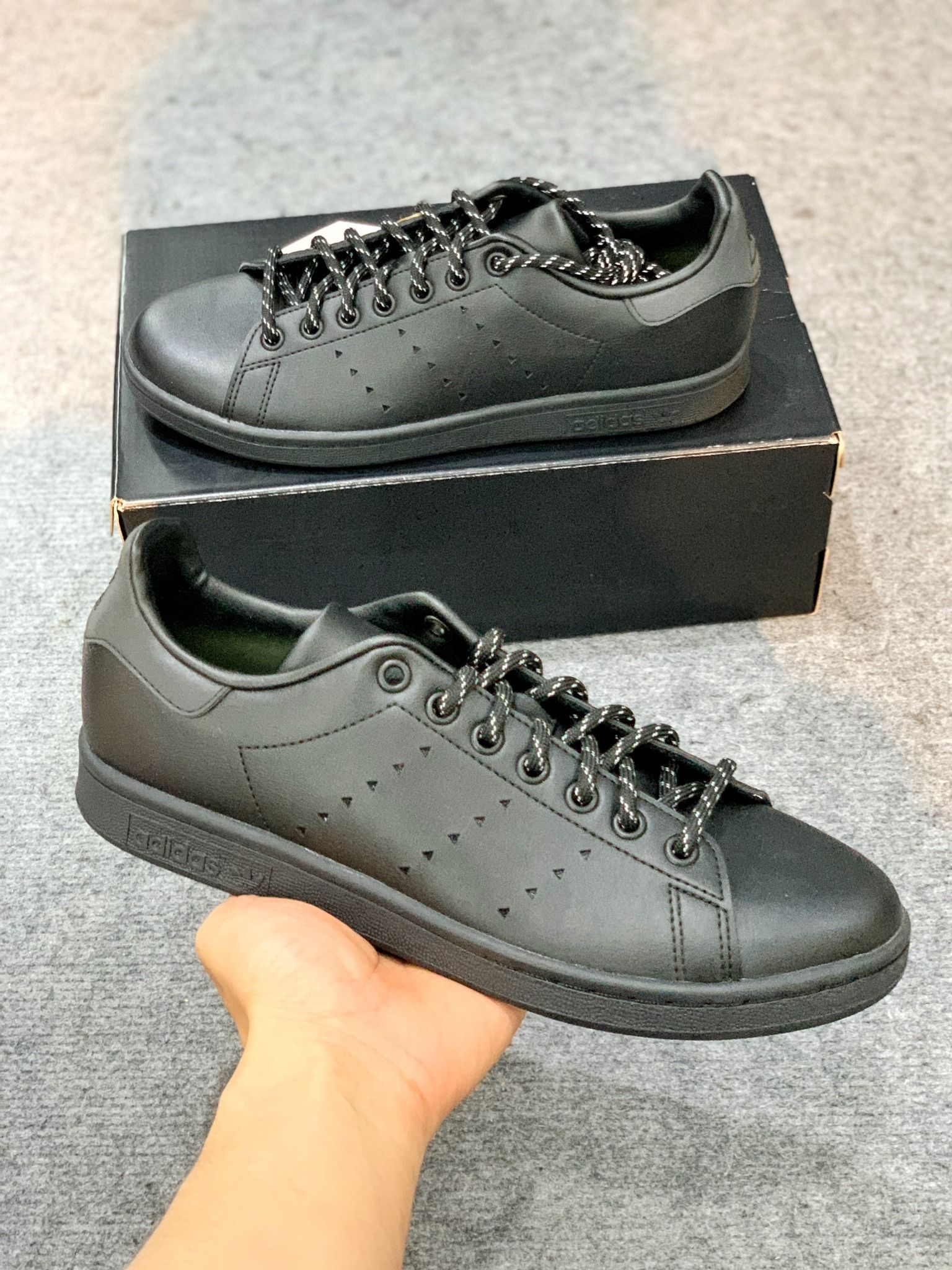 GY4980 Stan Smith Pharrell Black Future