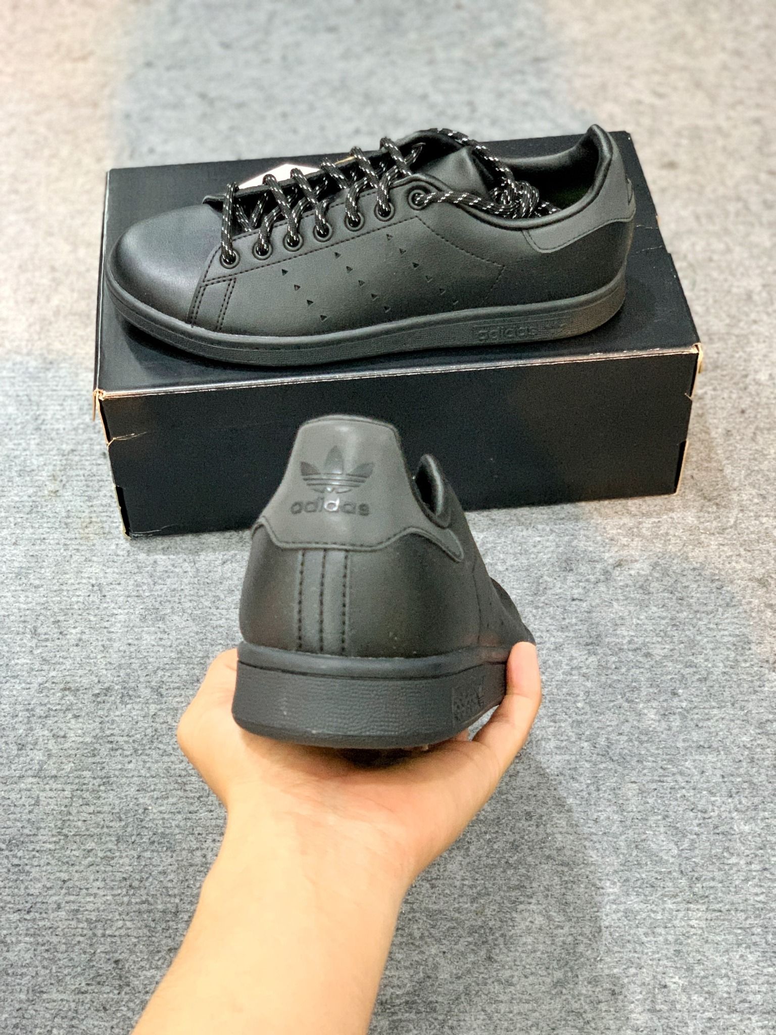 GY4980 Stan Smith Pharrell Black Future