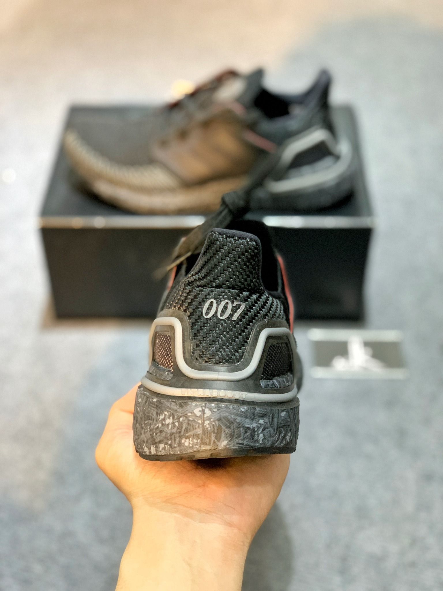 FY0646 Ultraboost 20 x James Bond Iron Metallic