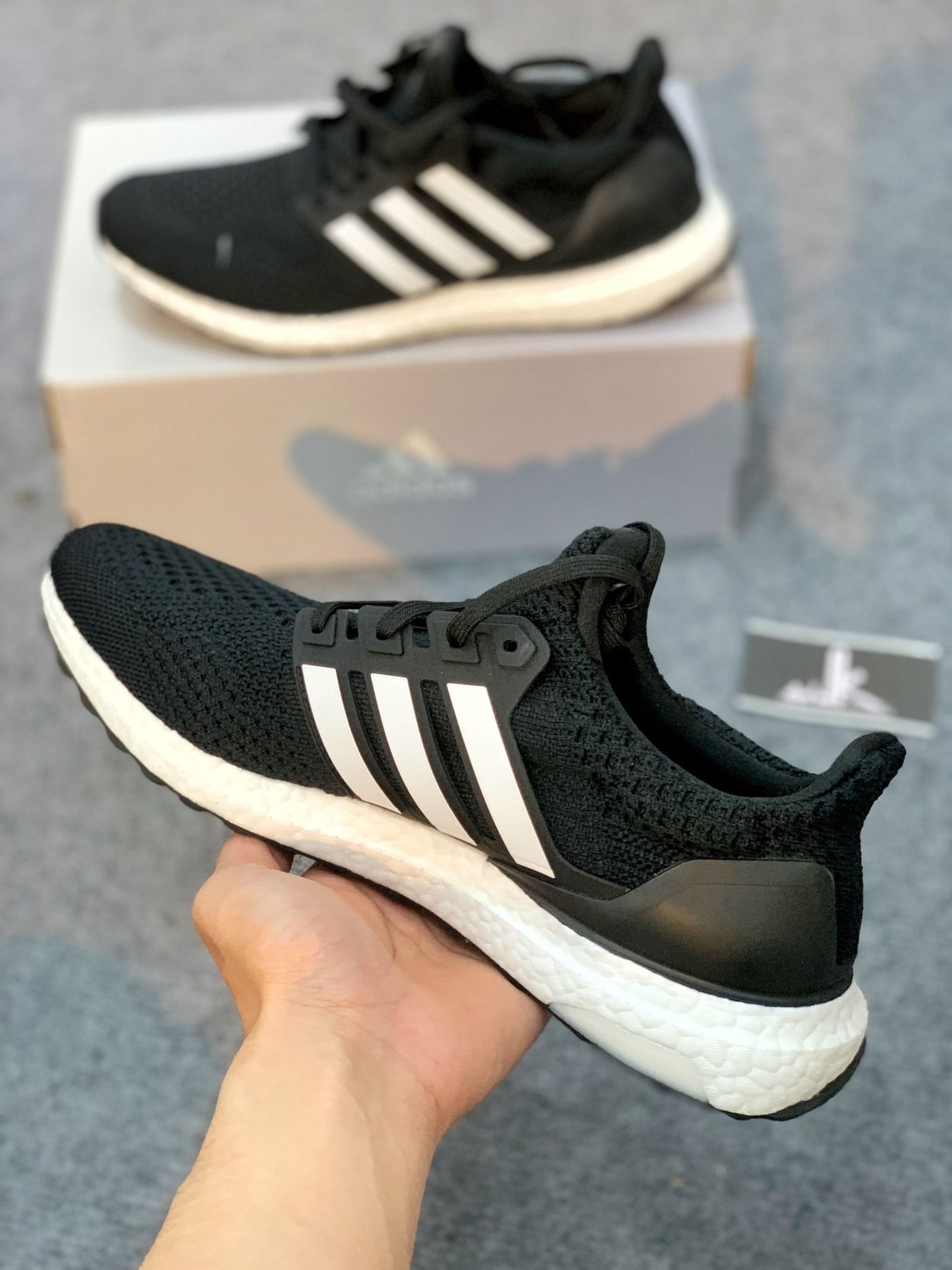  GV8749 Ultraboost 5.0 DNA Black White 