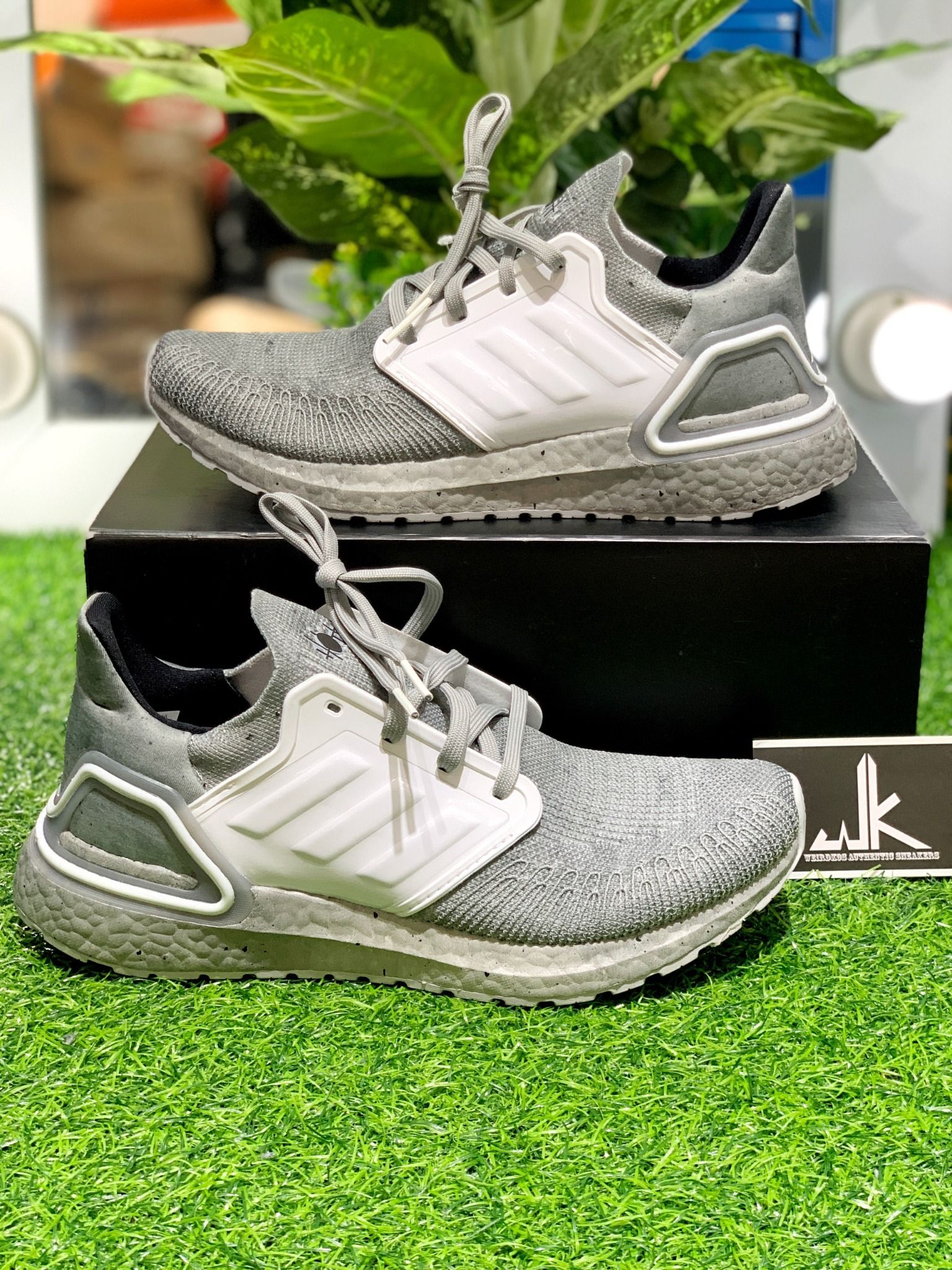 FY0647 Ultraboost 20 x James Bond Grey