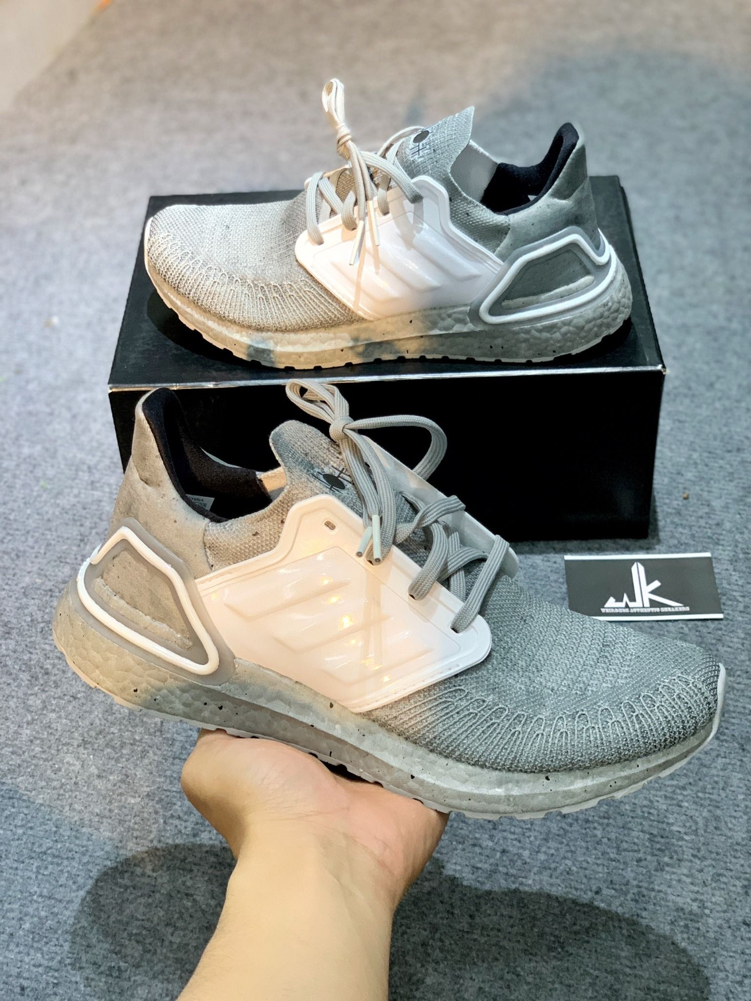 FY0647 Ultraboost 20 x James Bond Grey