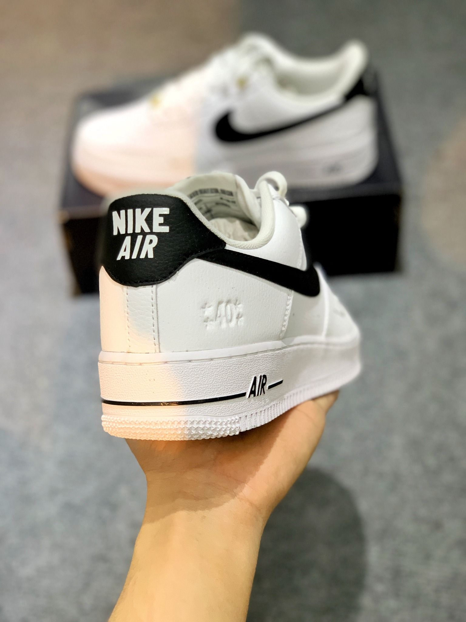  DQ7658-100 Nike Air Force 1 Low '07 LV8 40th Anniversary White Black 