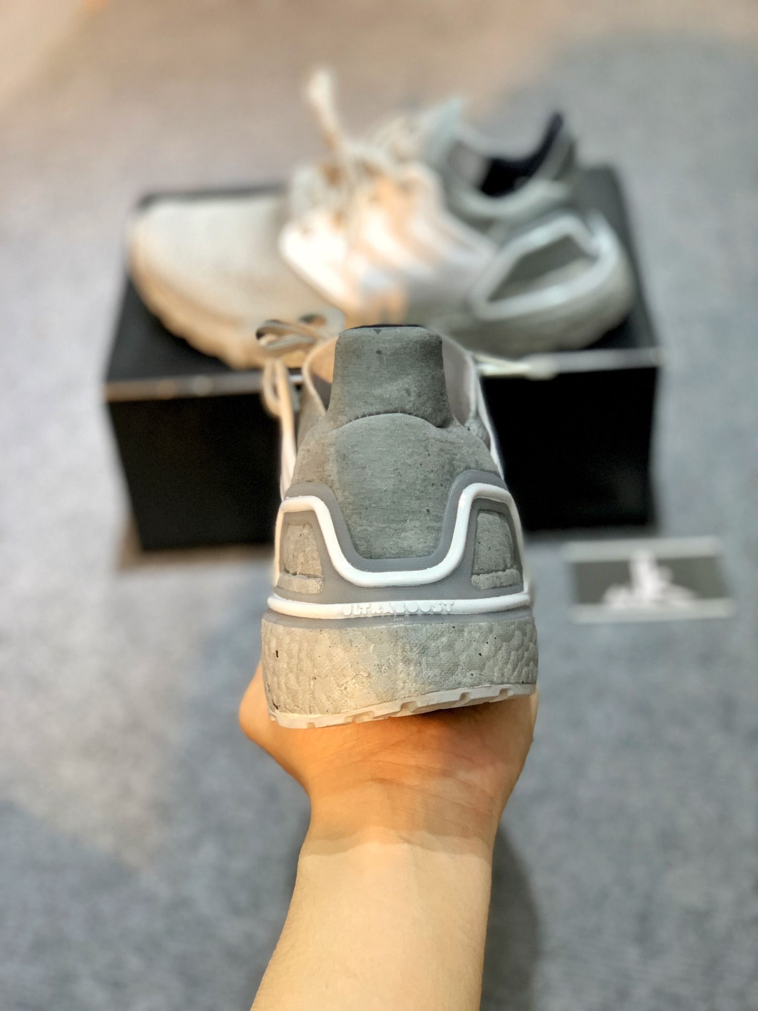  FY0647 Ultraboost 20 x James Bond Grey 