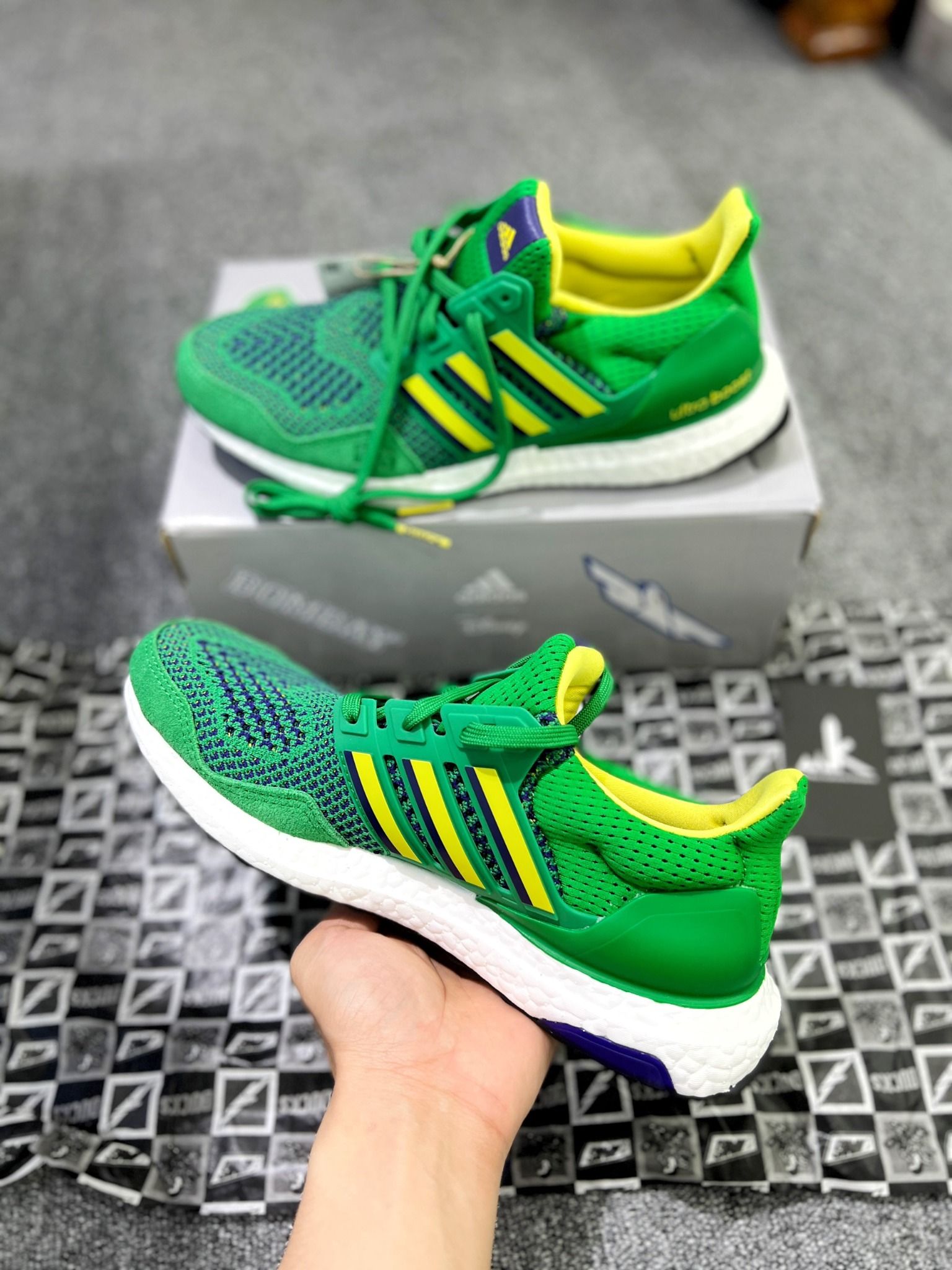  GV8814 Ultraboost 1.0 DNA Mighty Ducks 