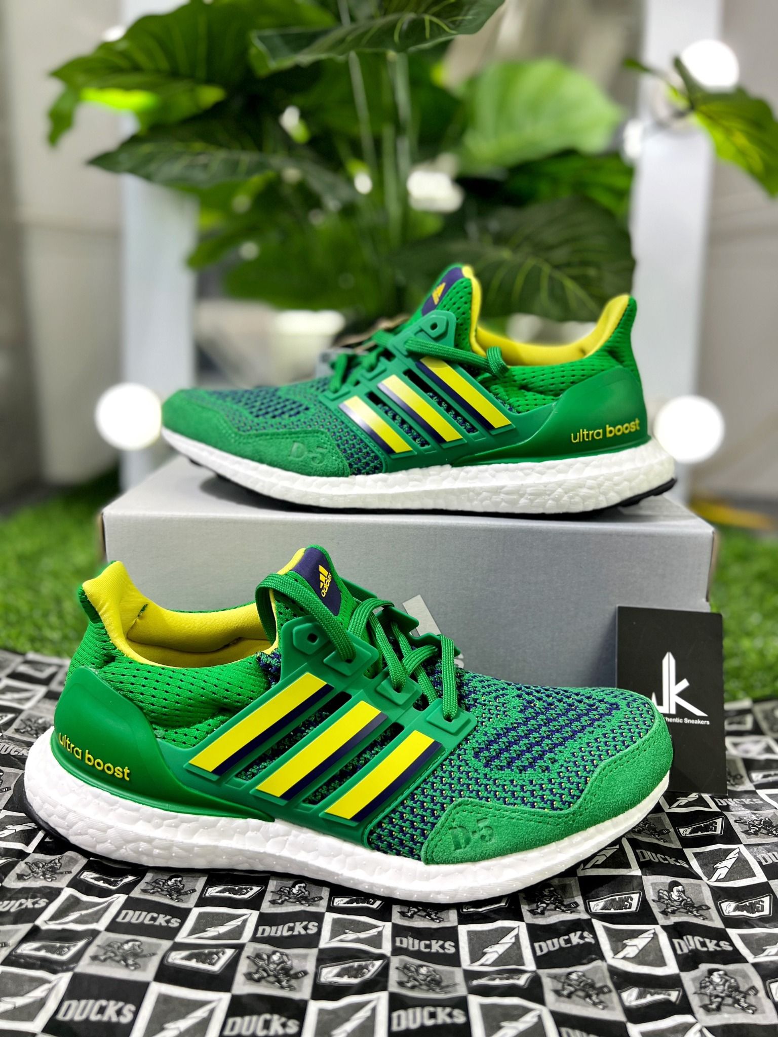  GV8814 Ultraboost 1.0 DNA Mighty Ducks 