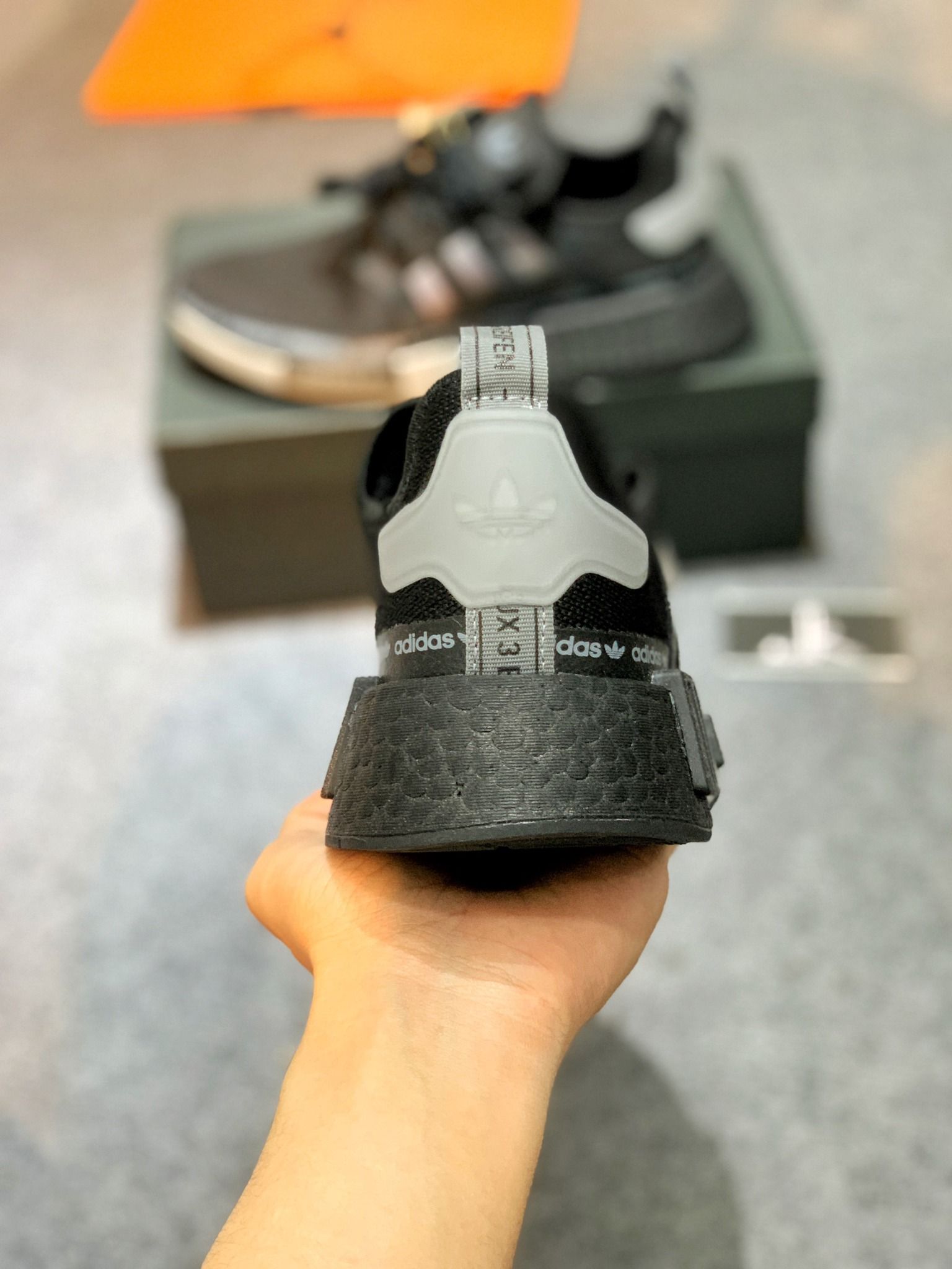  GX9298 NMD R1 Black Grey 