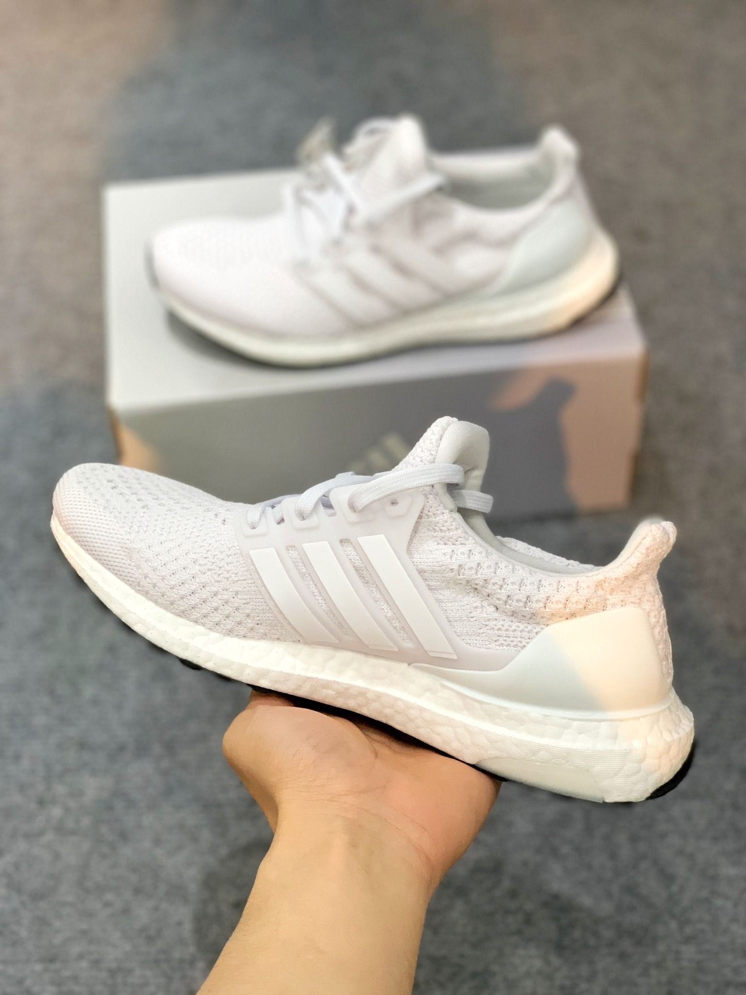  GV8747 Ultraboost 5.0 DNA Triple White 