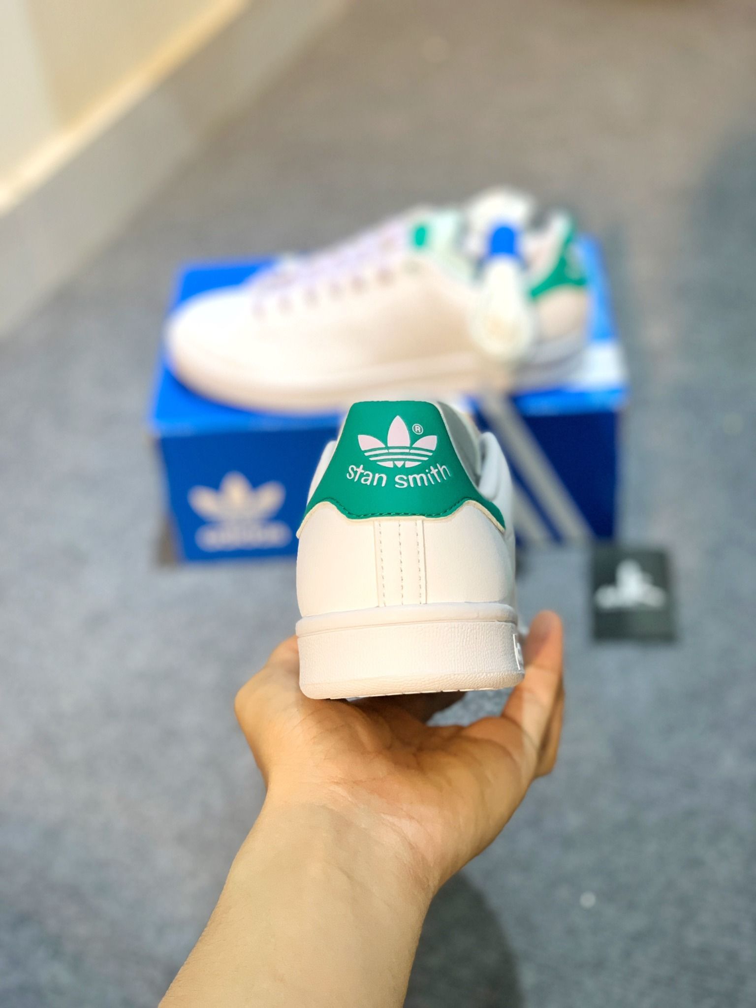  H03942 Stan Smith White Halo Mint 