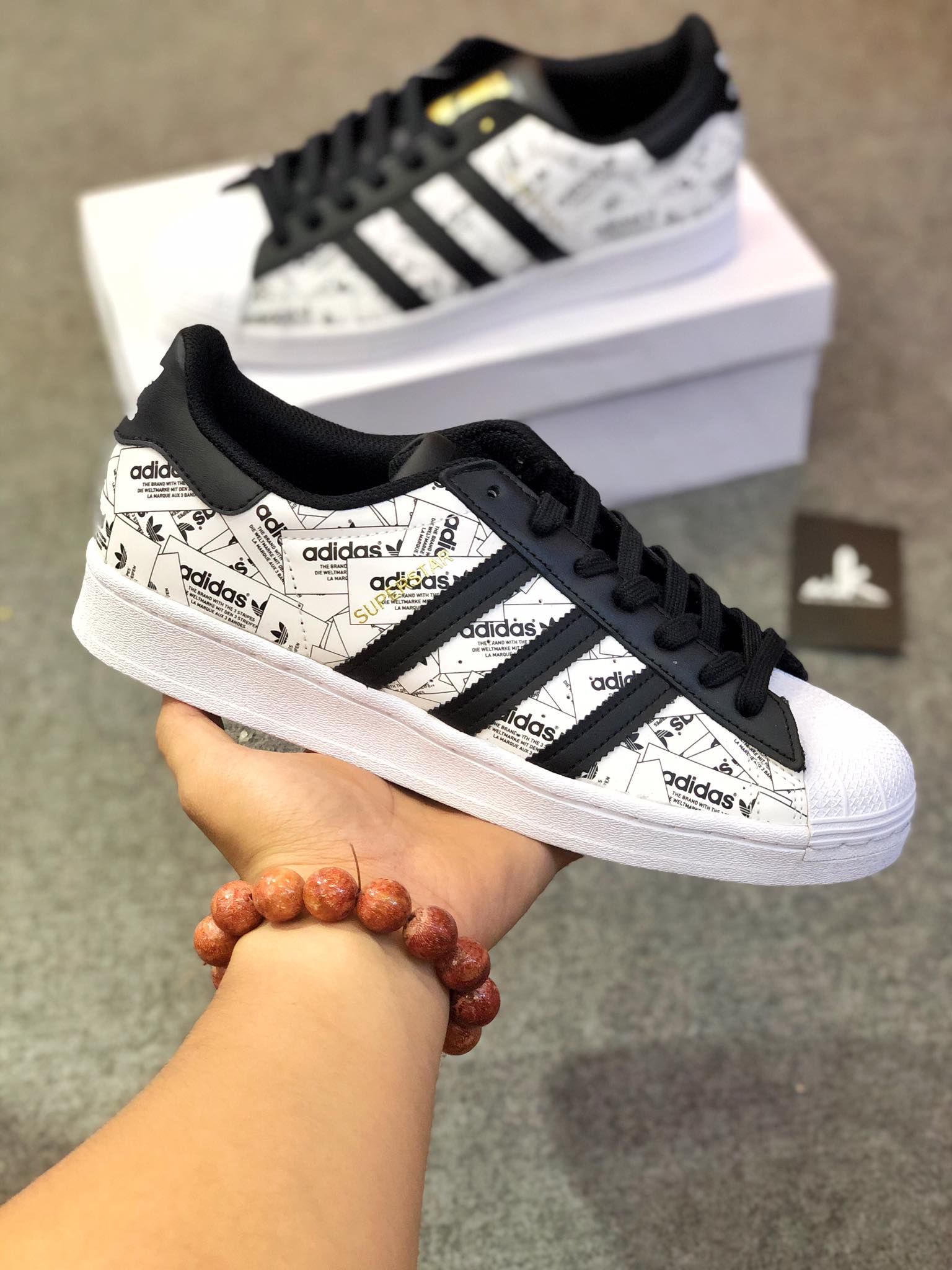 FV2819 Superstar Reflective All-Over Print