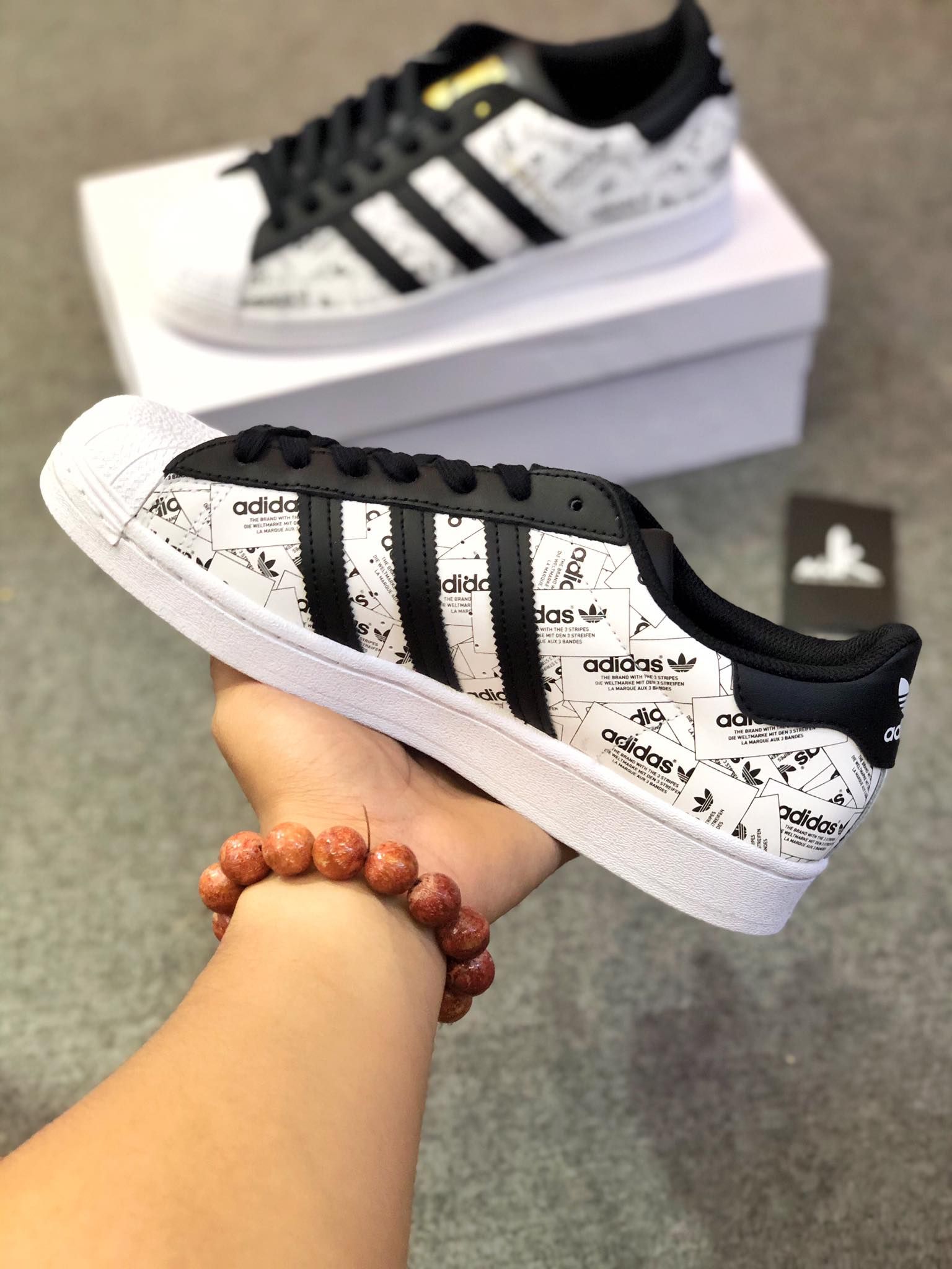  FV2819 Superstar Reflective All-Over Print 