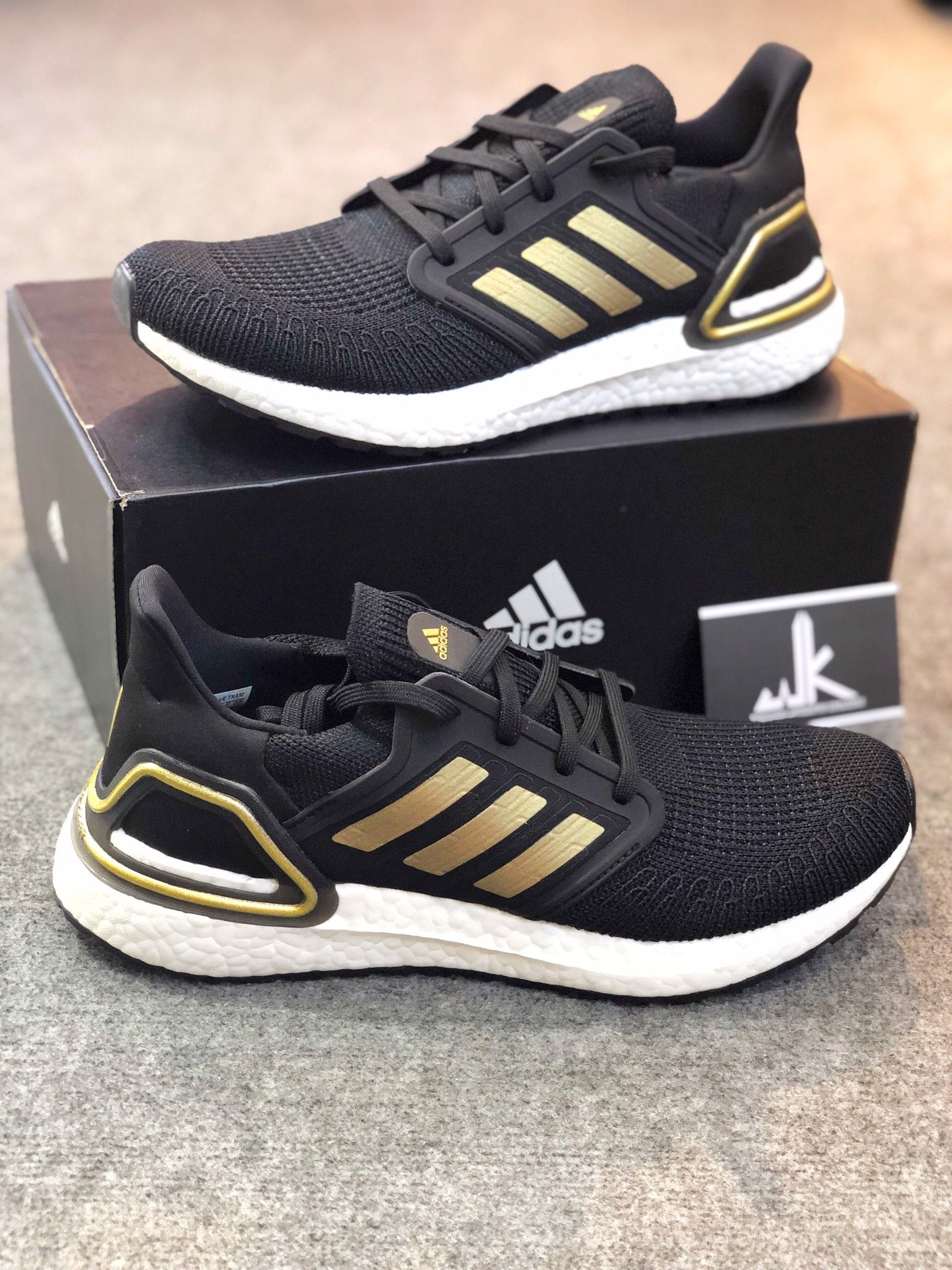  EE4393 - Ultraboost 2020 Consortium Black White Gold 