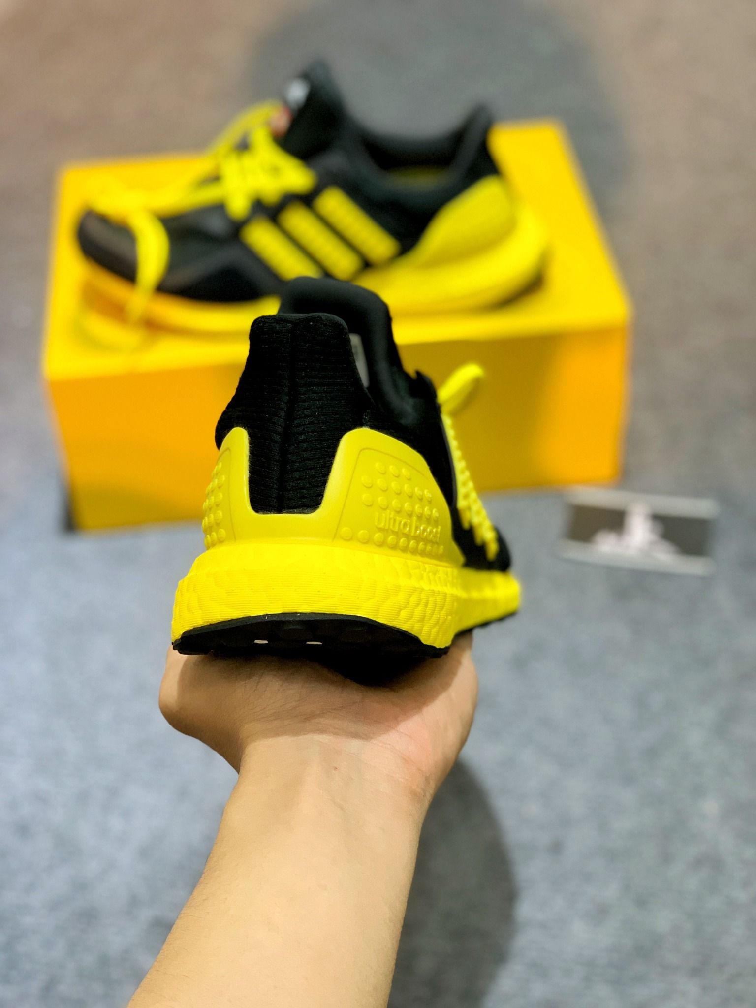  H67953 Ultraboost DNA X LEGO Color Pack Yellow 