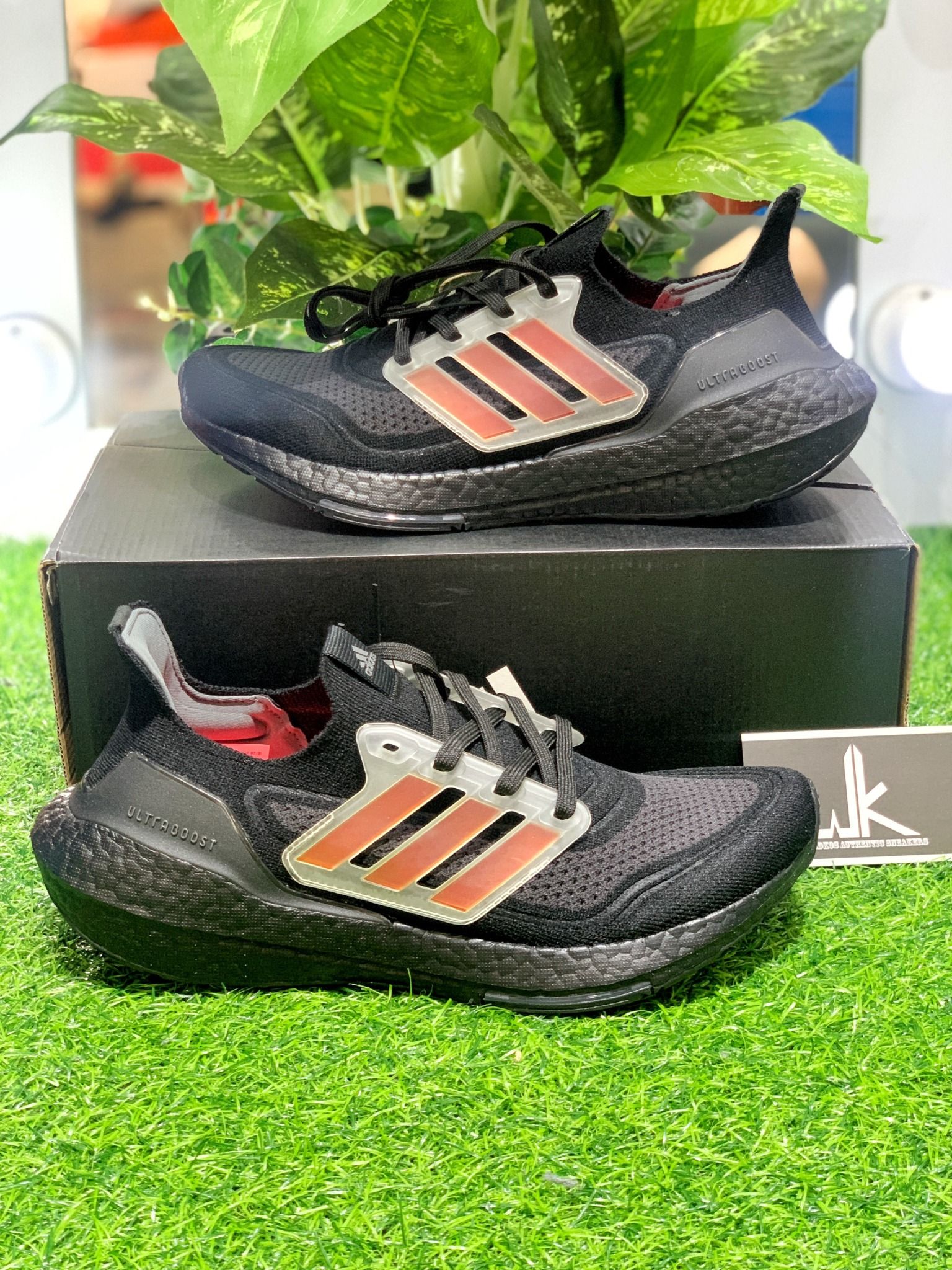 GX5236 Ultraboost 21 Black Iridescent