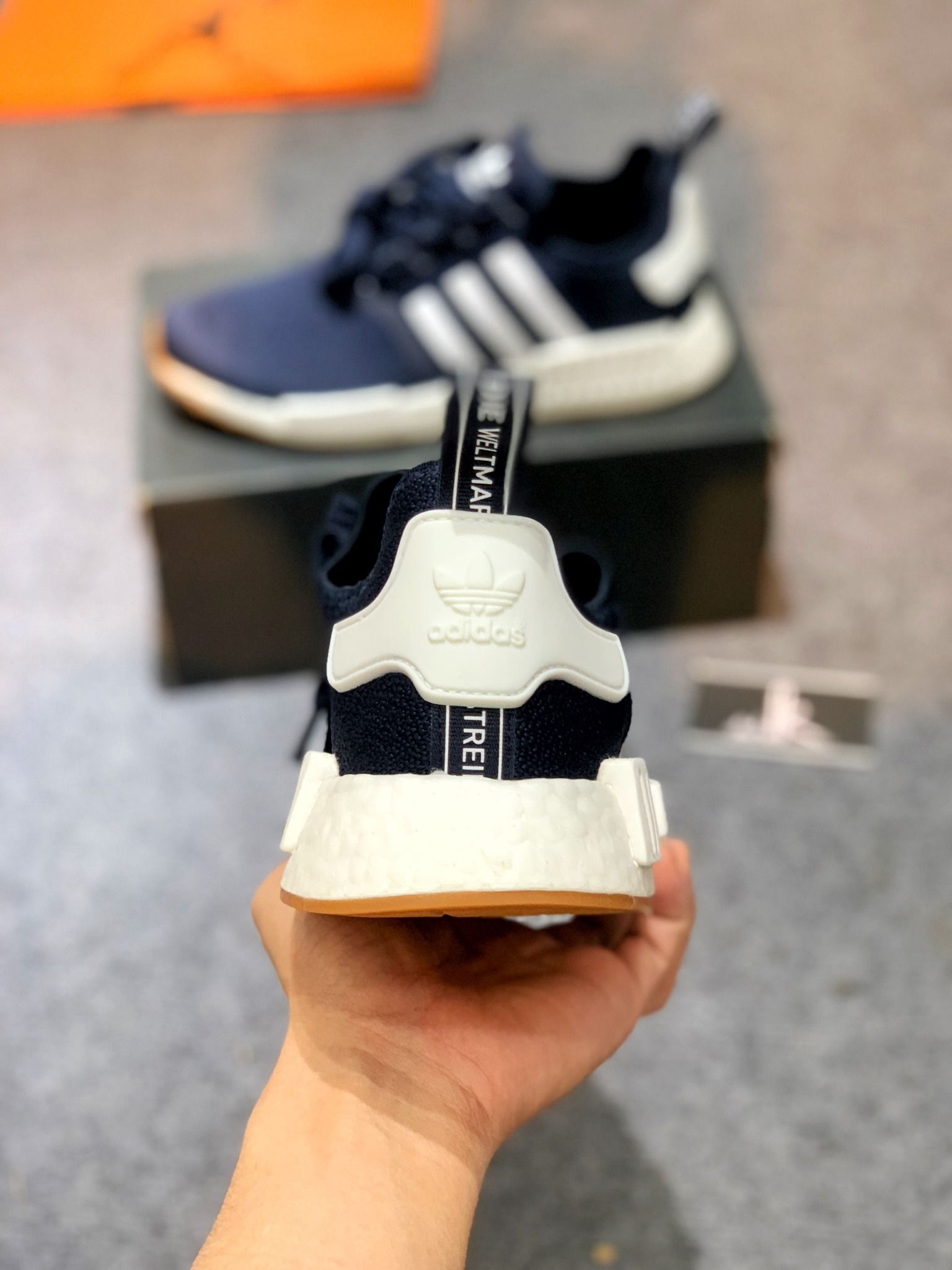  G55574 NMD R1 Collegiate Navy Gum 