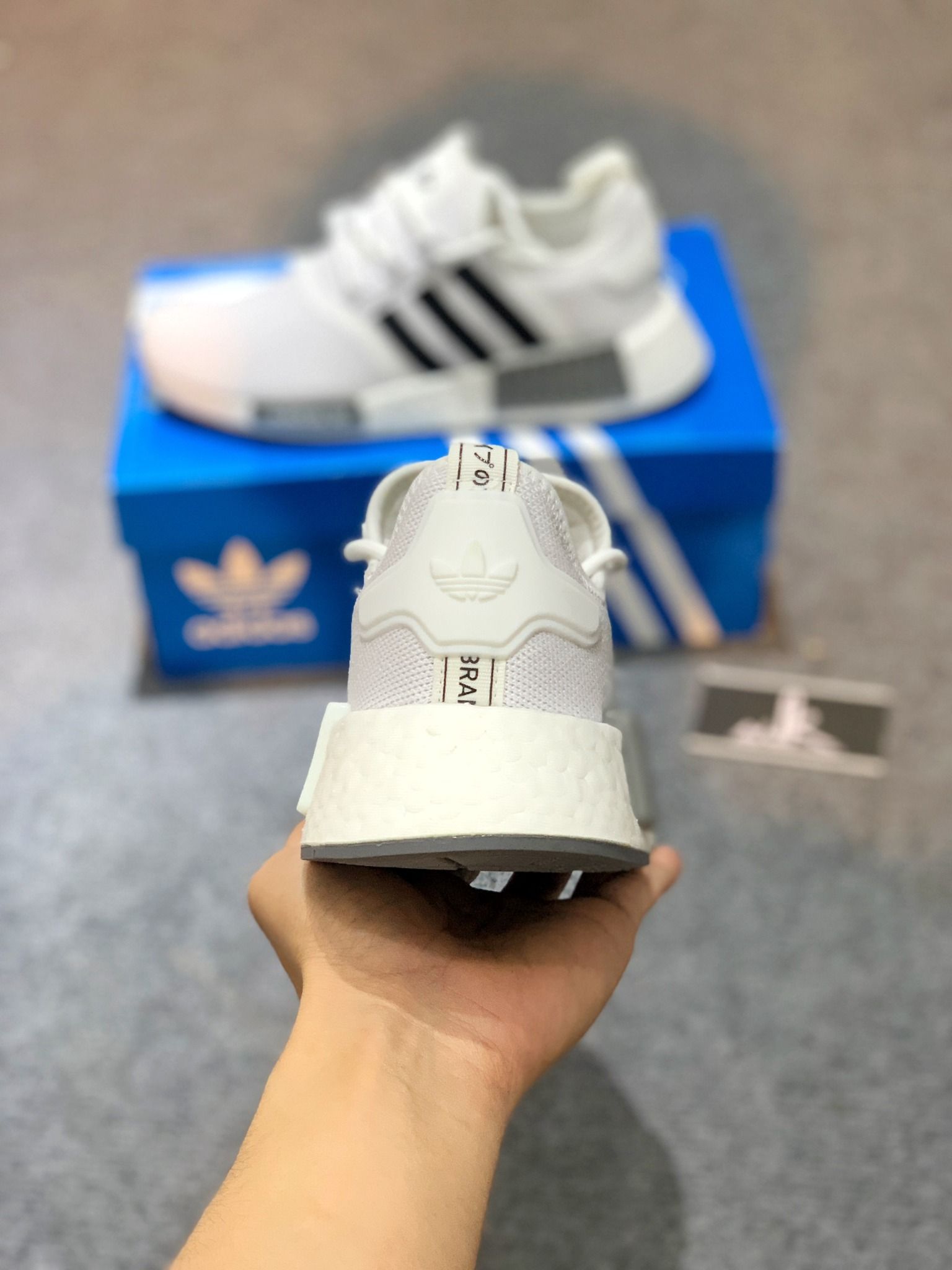 GZ9261 NMD R1 Primeblue White Black Grey