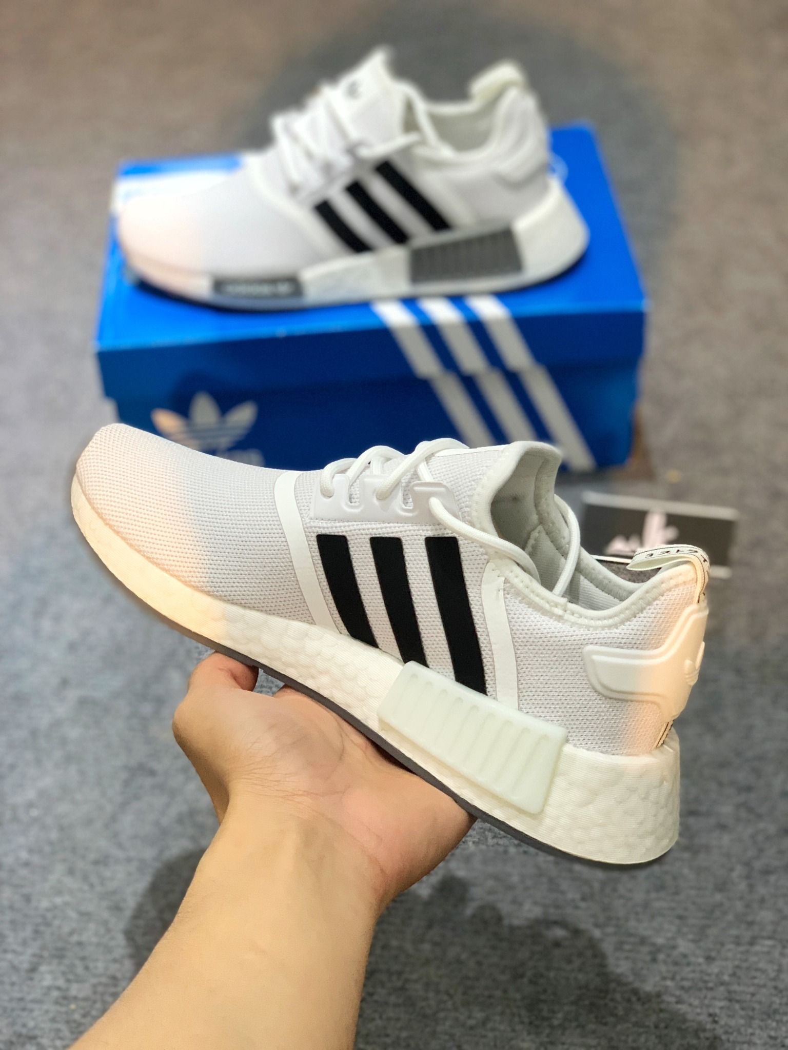 GZ9261 NMD R1 Primeblue White Black Grey