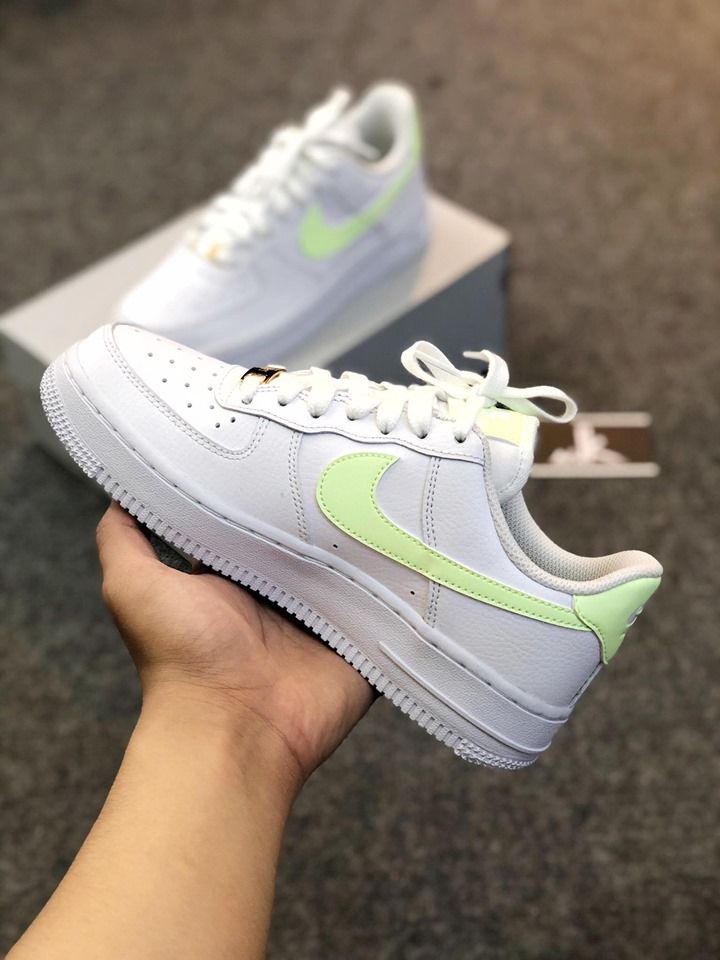 315115 -155 Air Force 1 Low Barely Volt