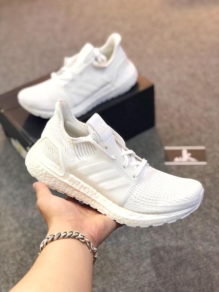  G54008 - Ultraboost 19 Triple White 