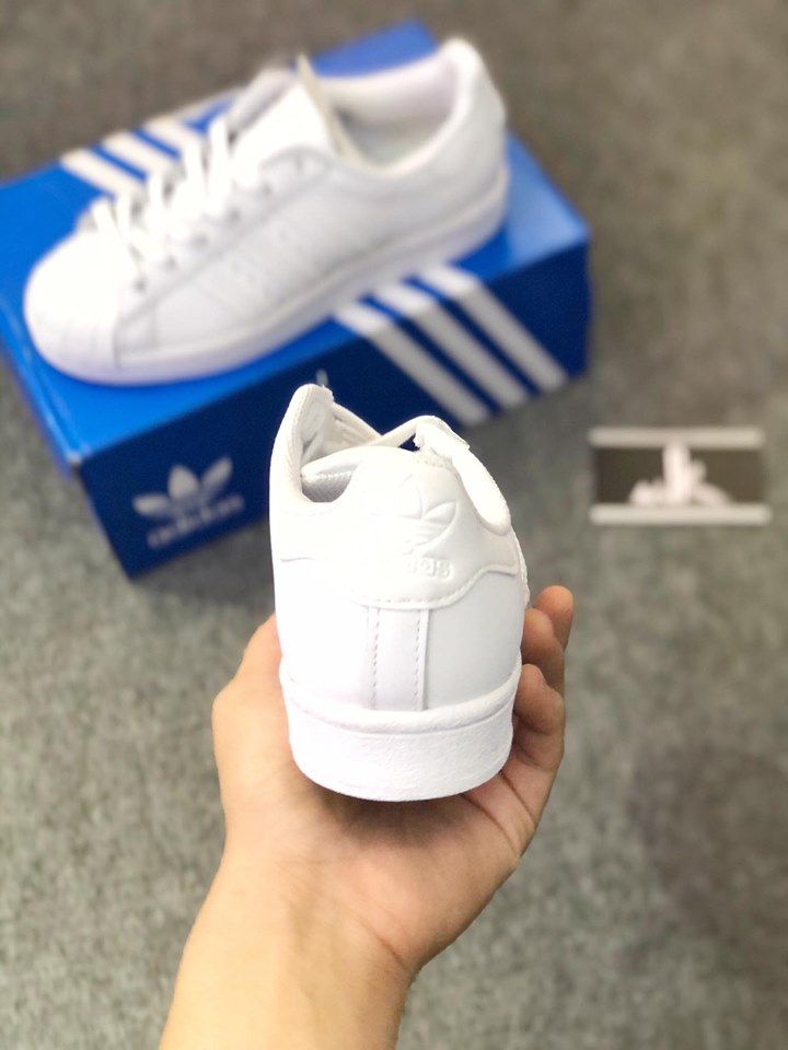  B23641 SuperStar All White 