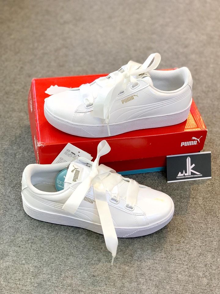  Puma White Basket Heart 