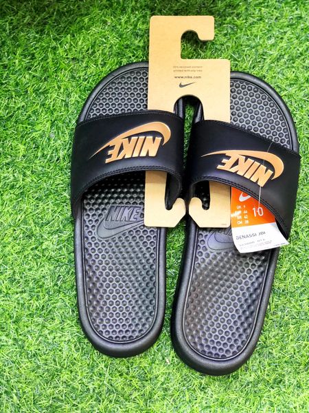  343880-016 Nike Benassi JDI Black/Gold 