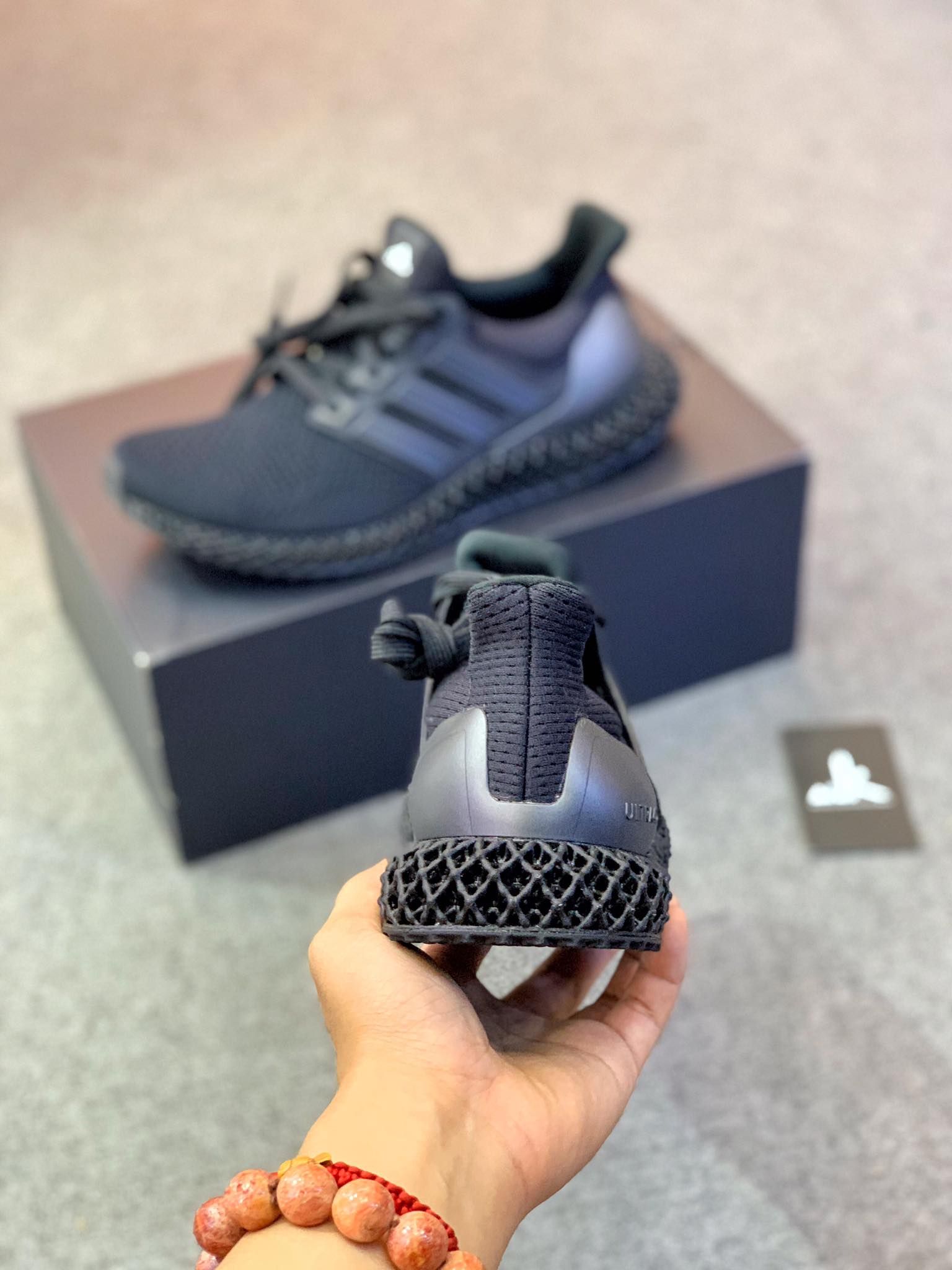 FY4286 Ultra 4D Triple Black