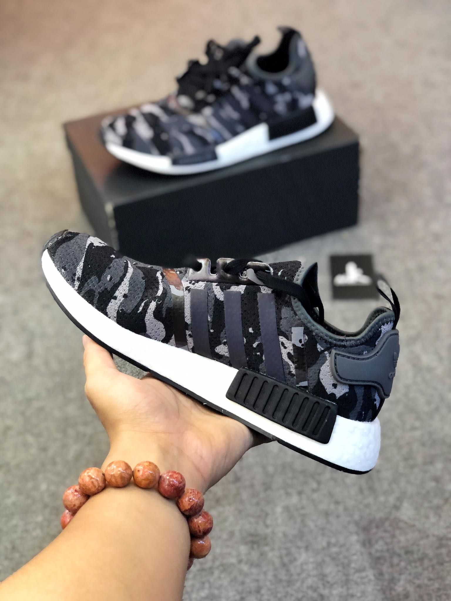 FZ0077 NMD R1 Camo Grey Black