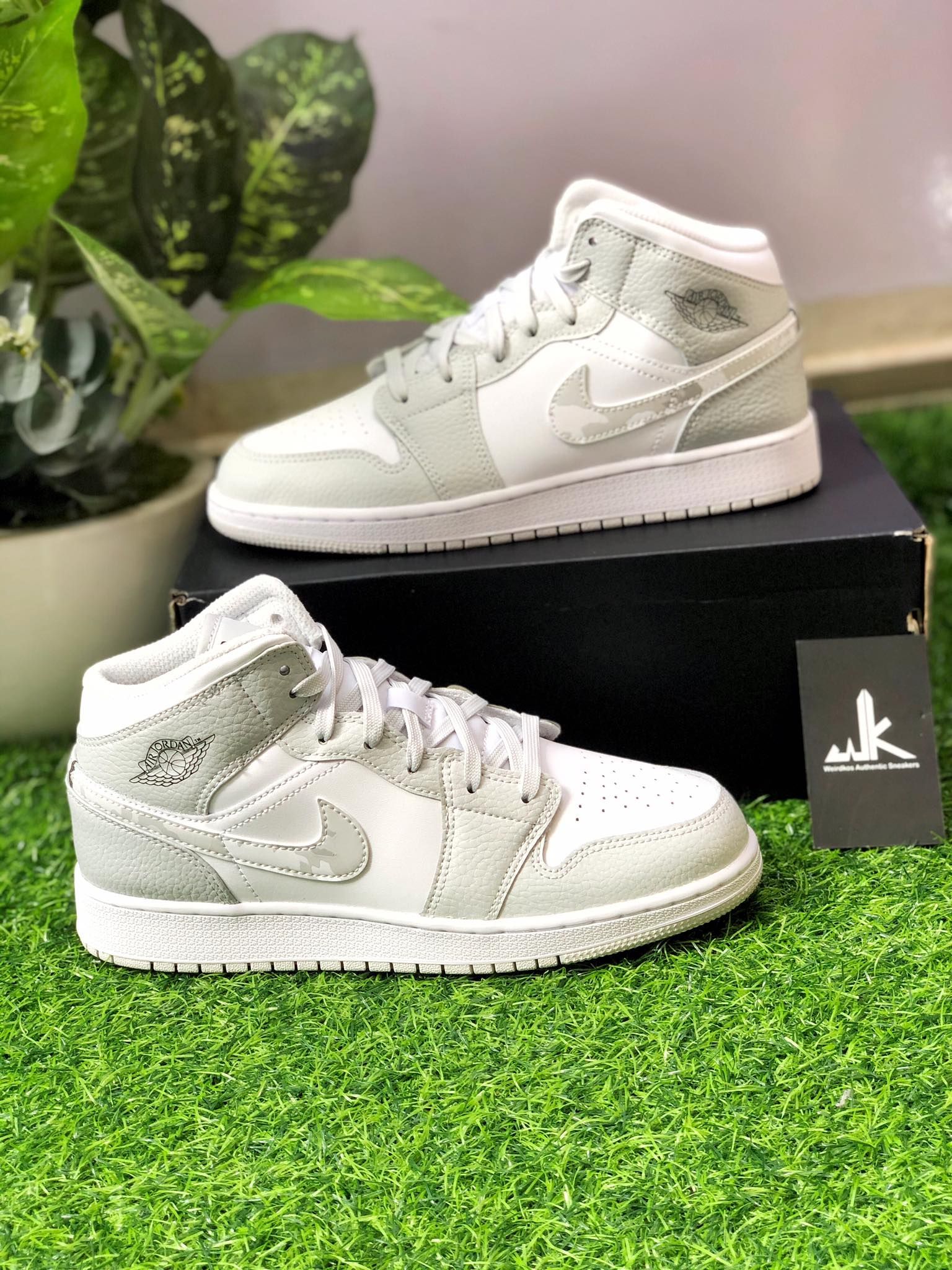 DD3235-100 Jordan 1 Mid Grey Camo