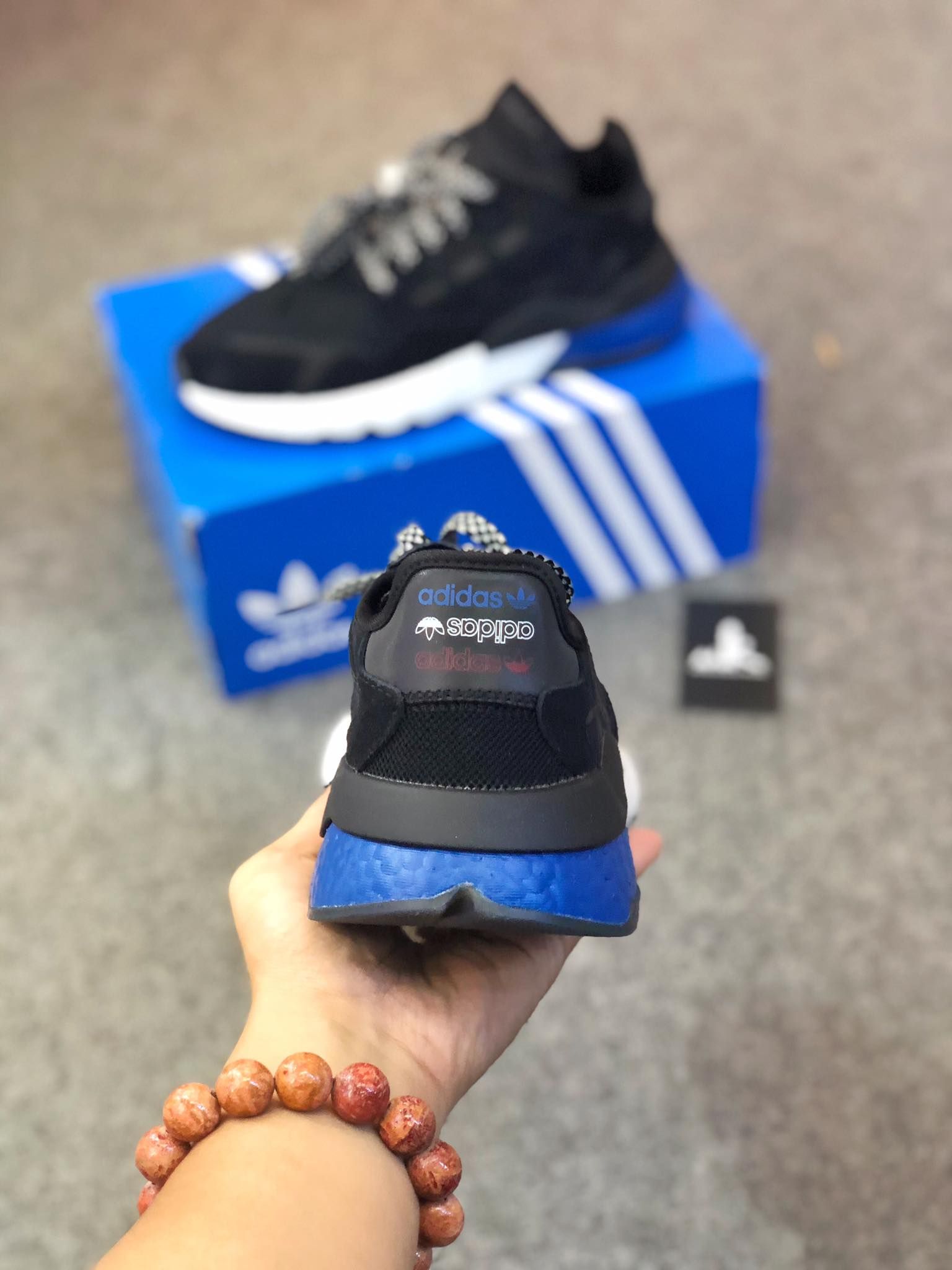 FW5331 Nite Jogger Core Black Lush Blue