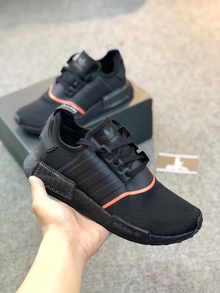 EE5085 - NMD R1 Core Black Solar Red