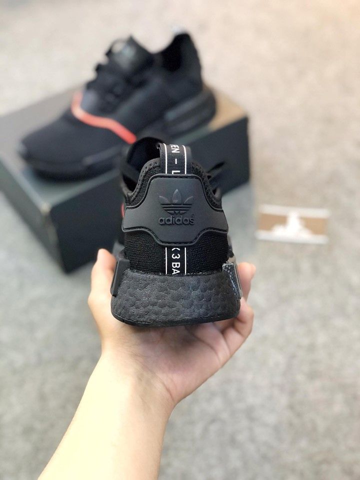  EE5085 - NMD R1 Core Black Solar Red 